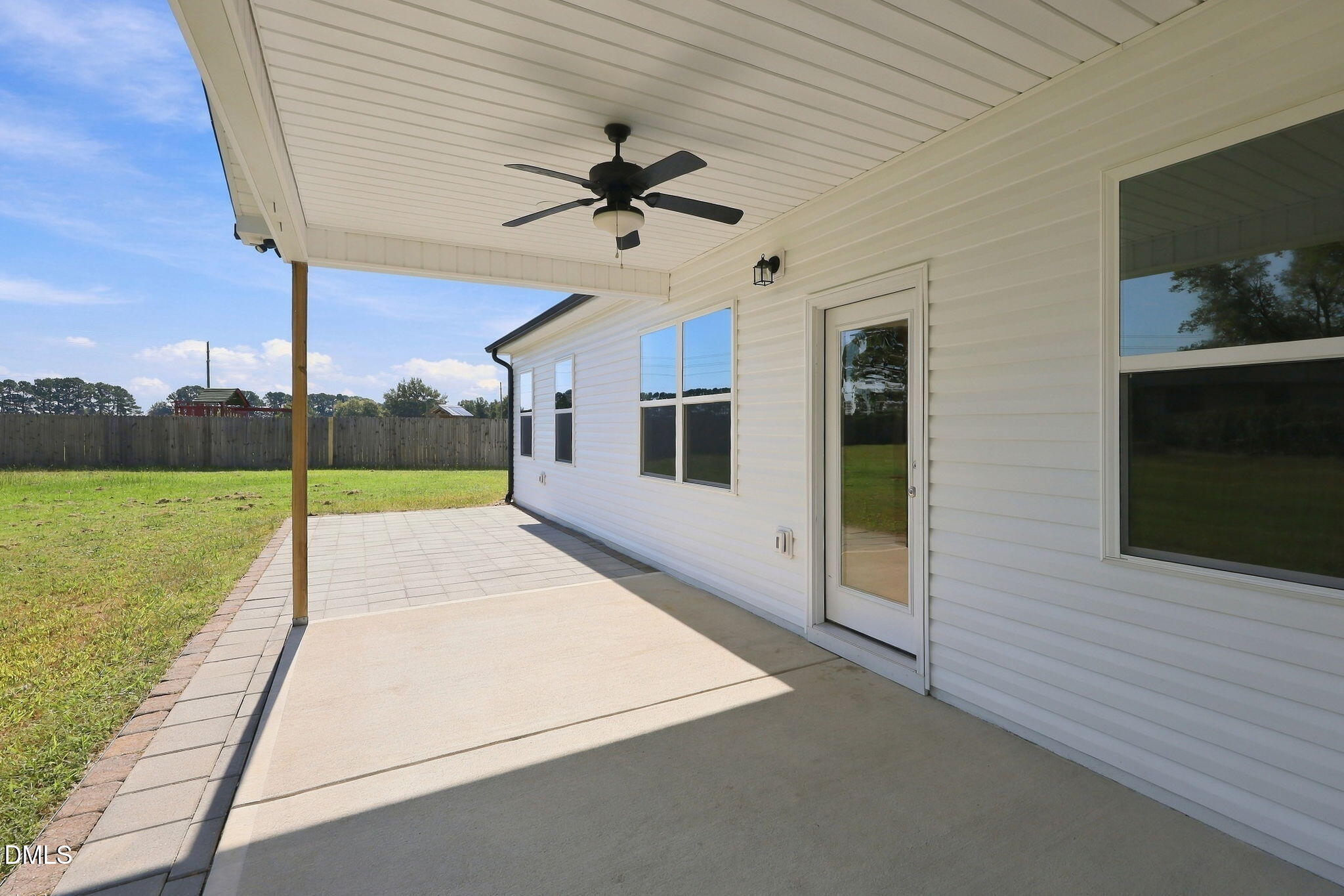 main property photo 31