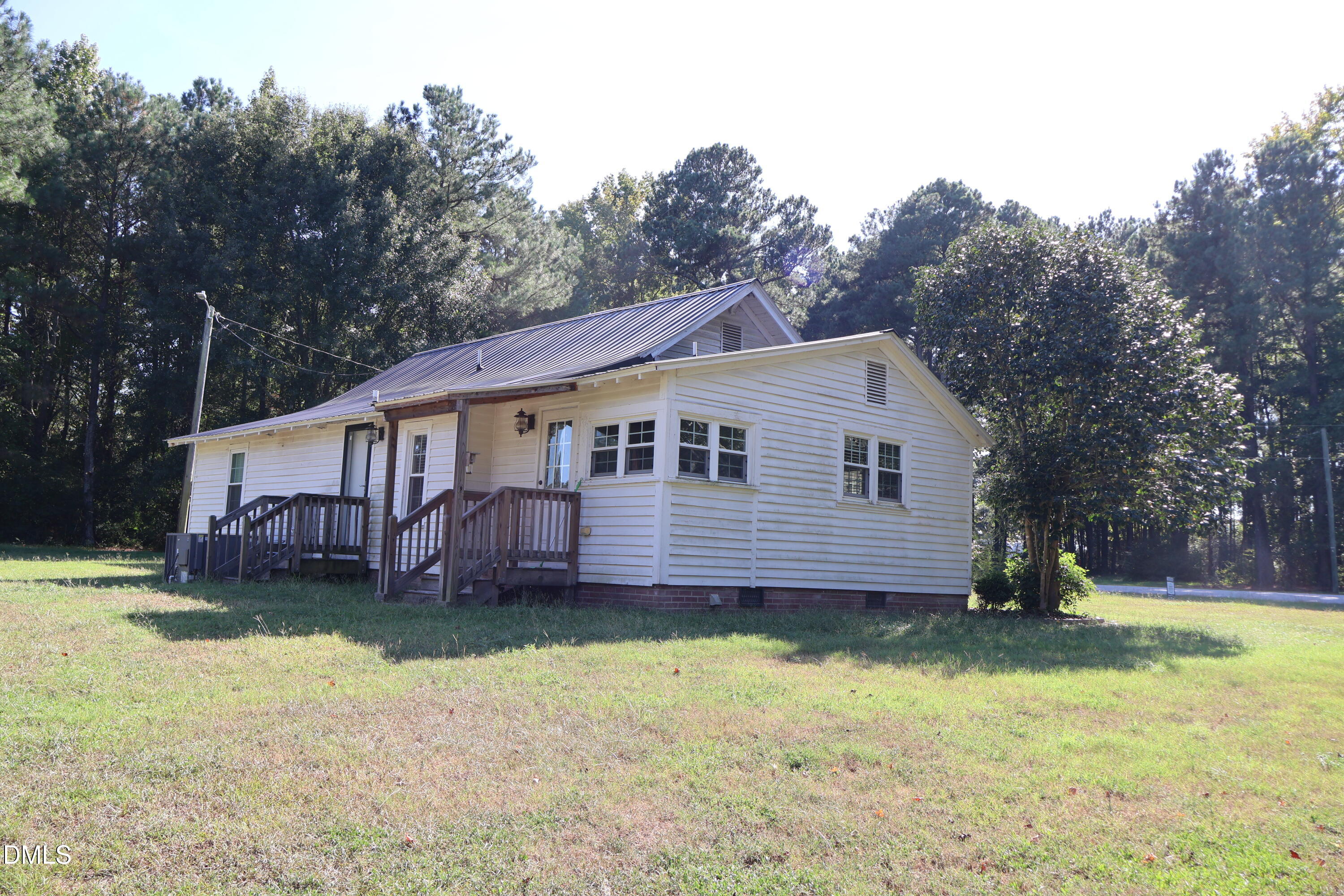 main property photo 22