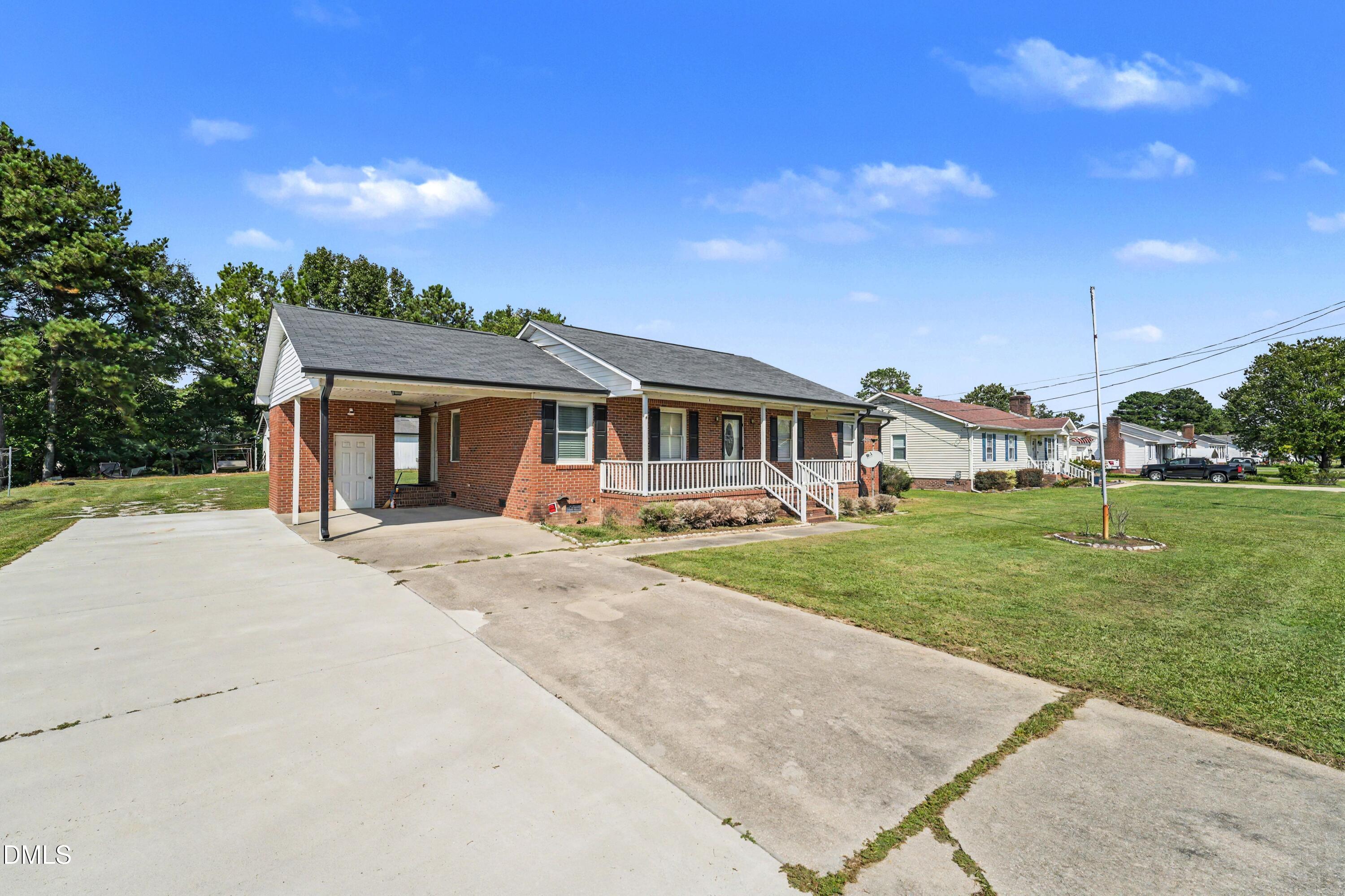 main property photo 6