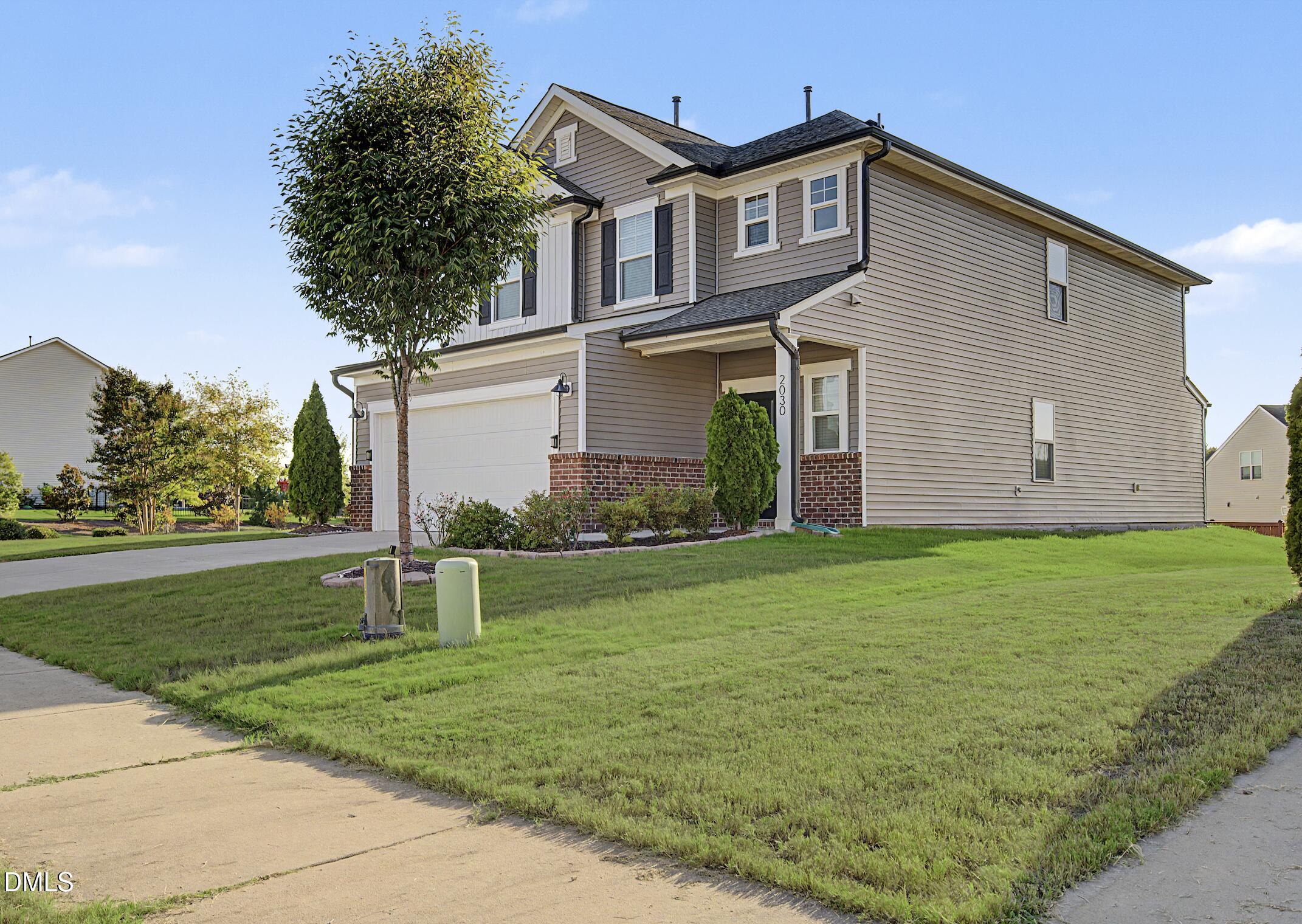 main property photo 5