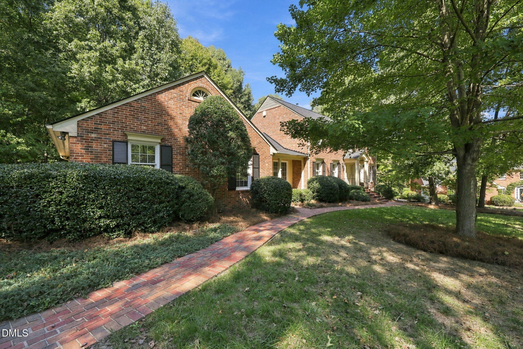 main property photo 33