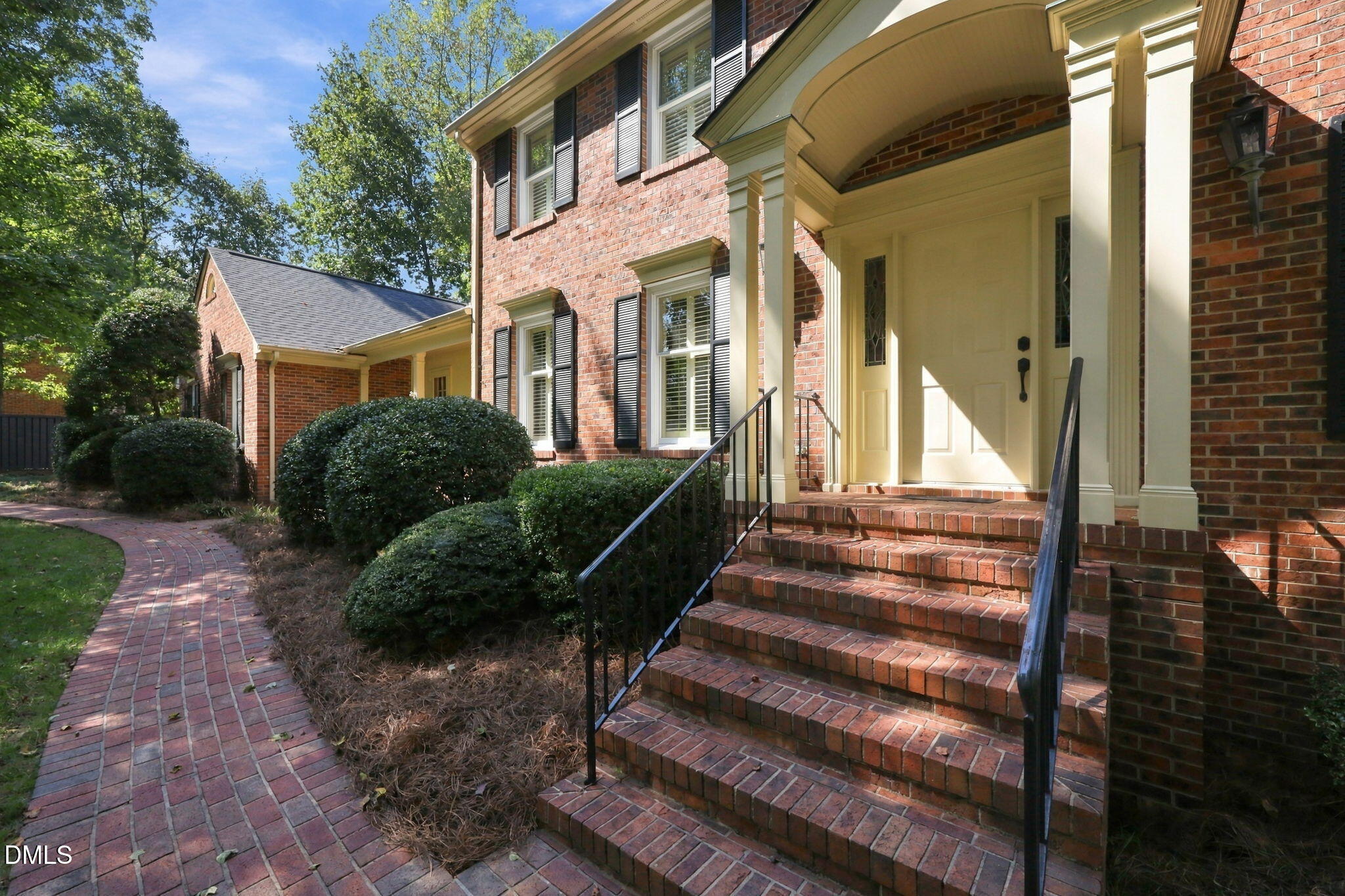 main property photo 36