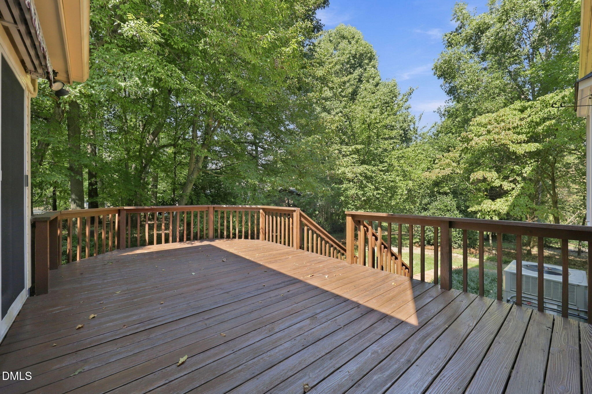 main property photo 40