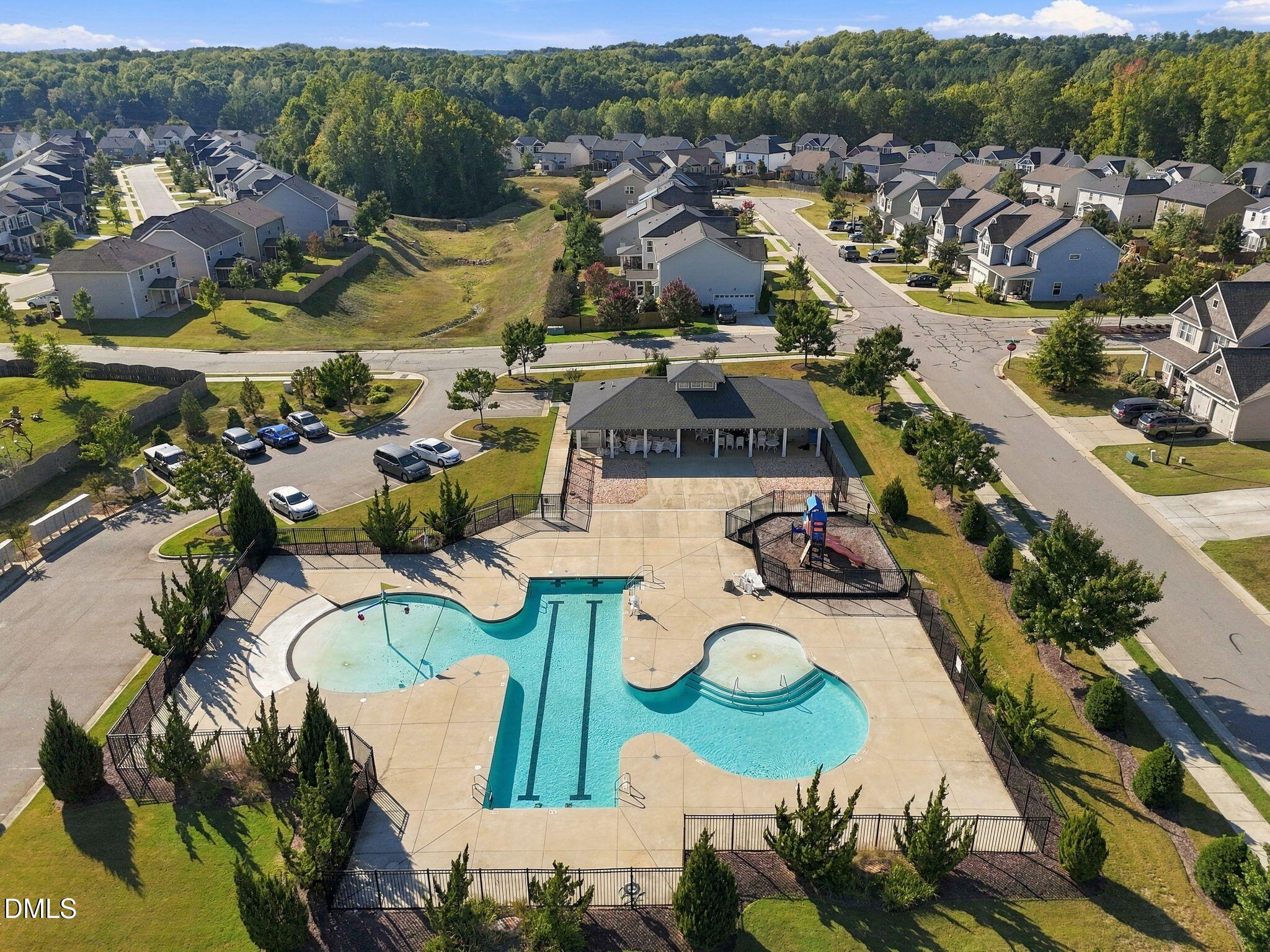 main property photo 48