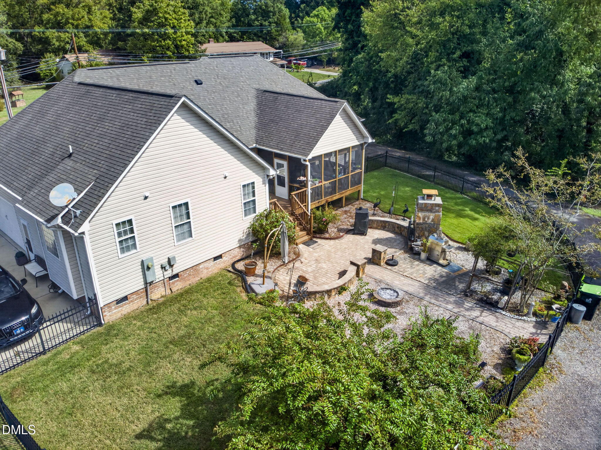 main property photo 56