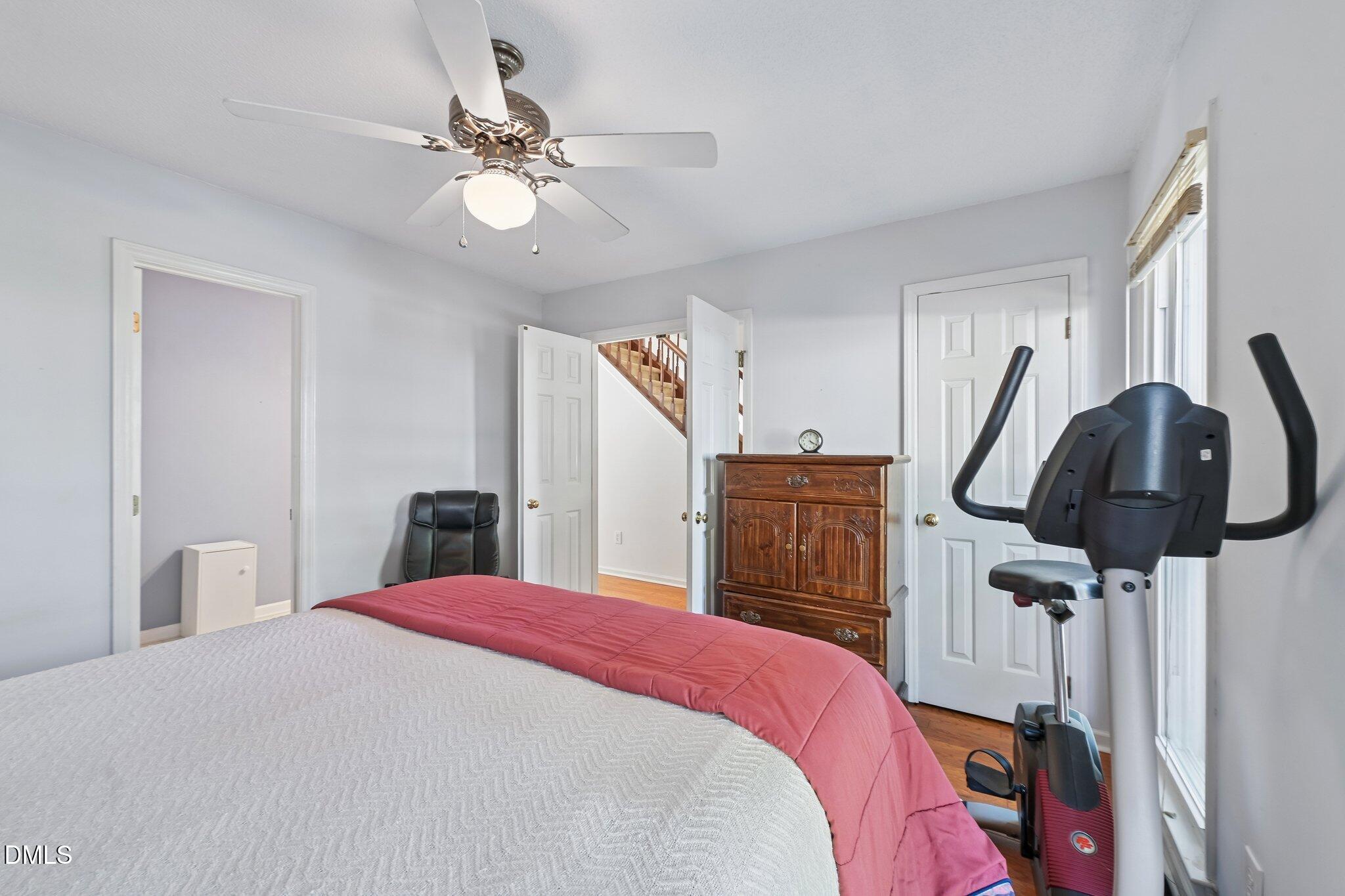 main property photo 16