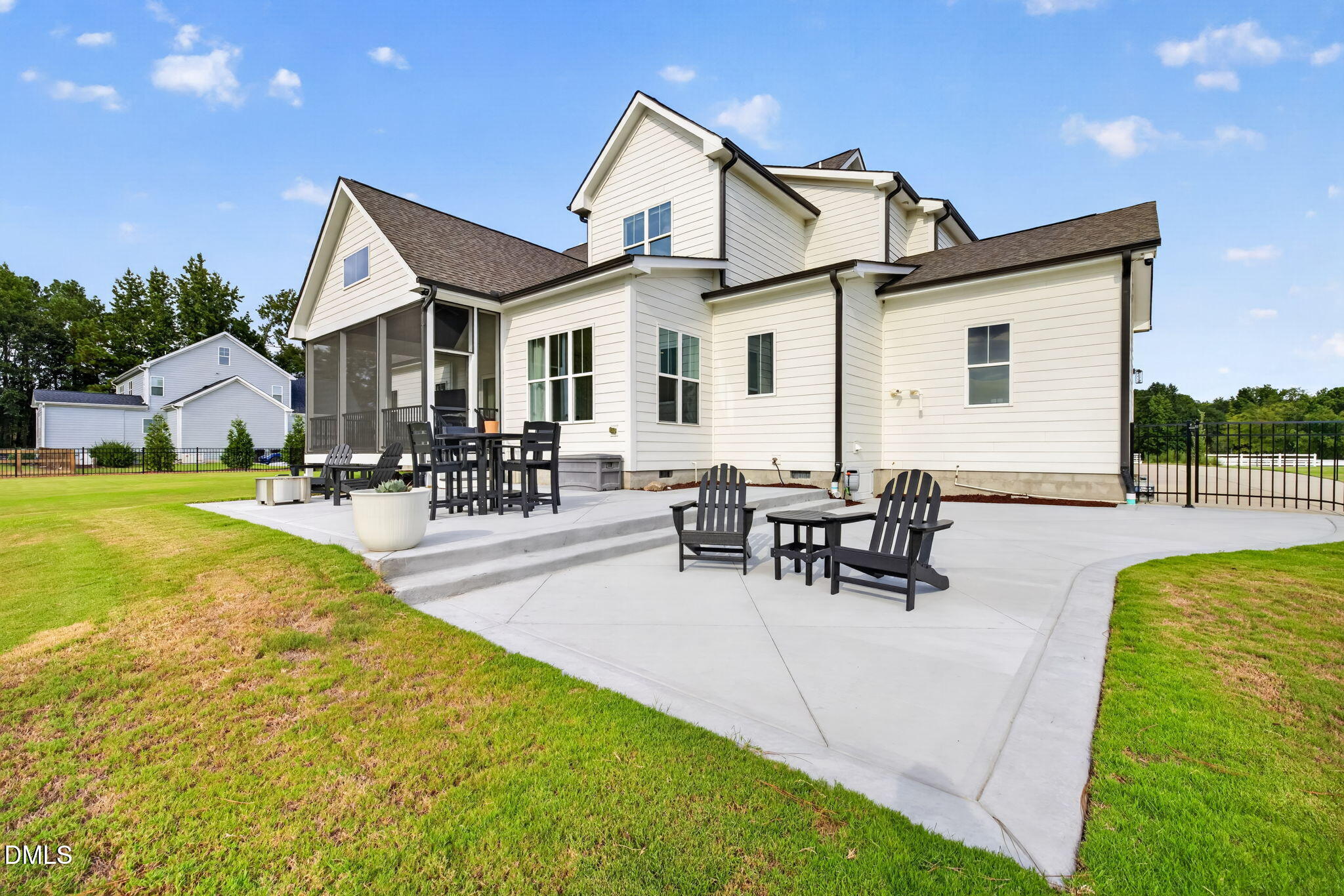 main property photo 76
