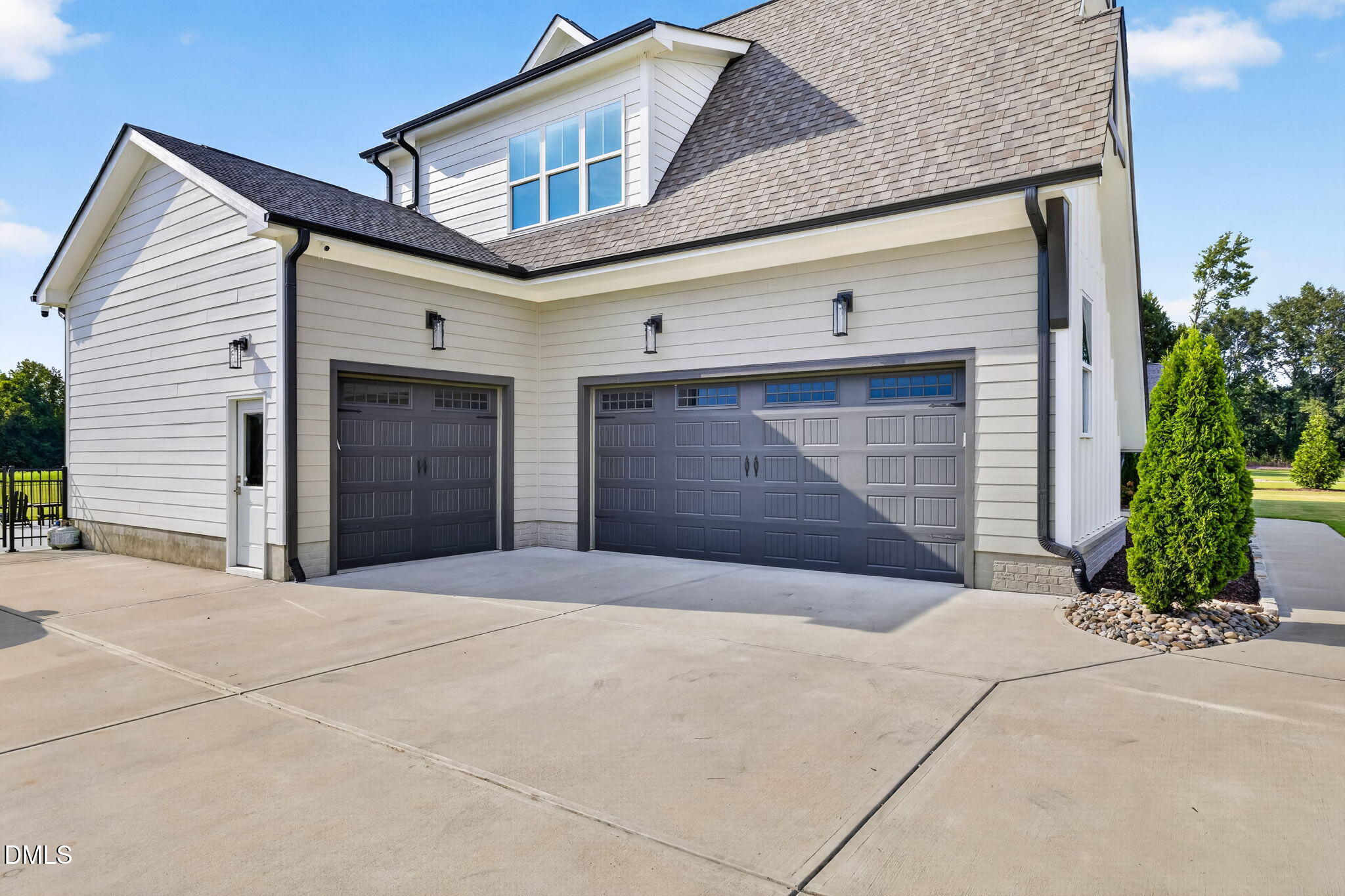 main property photo 87