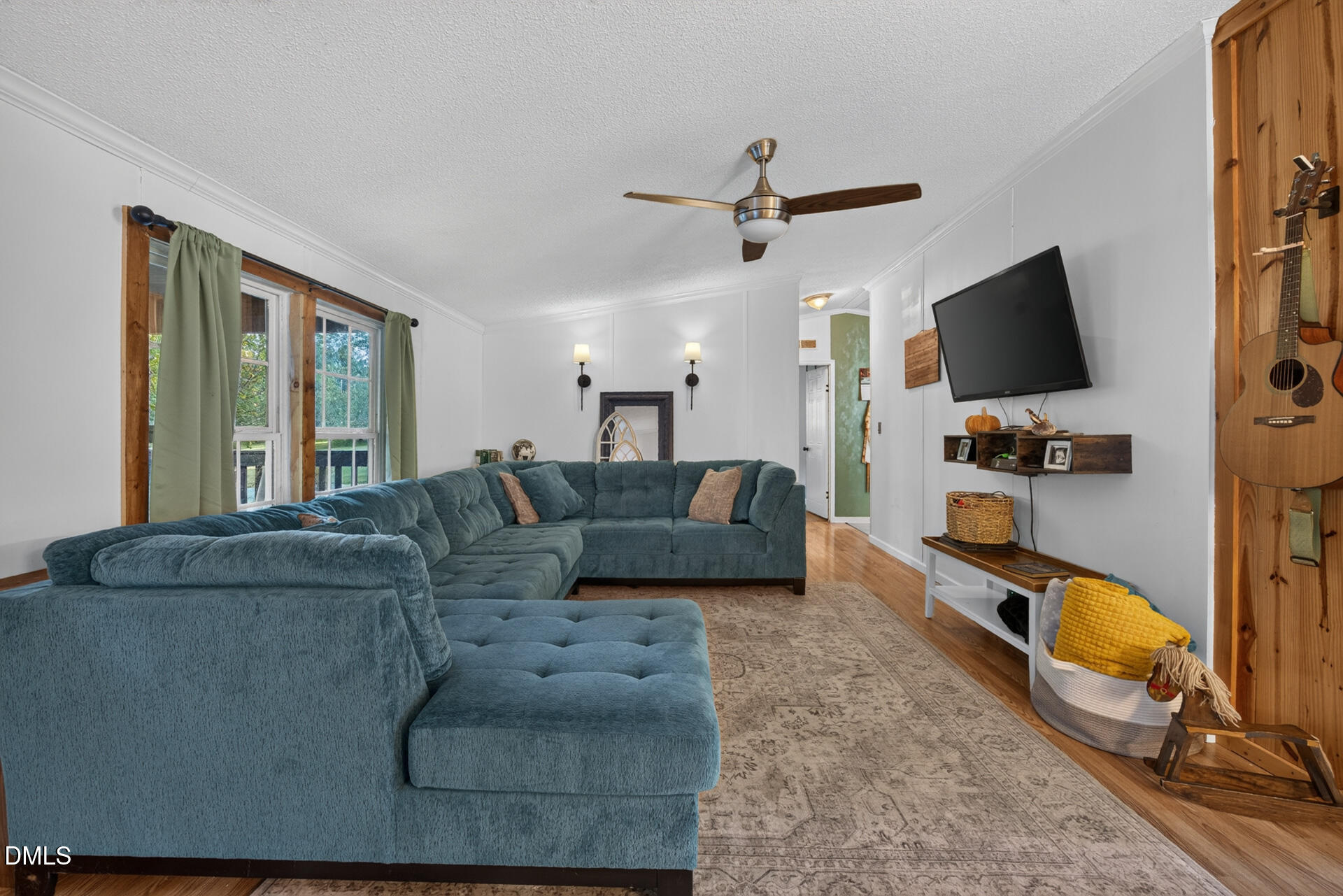 main property photo 11