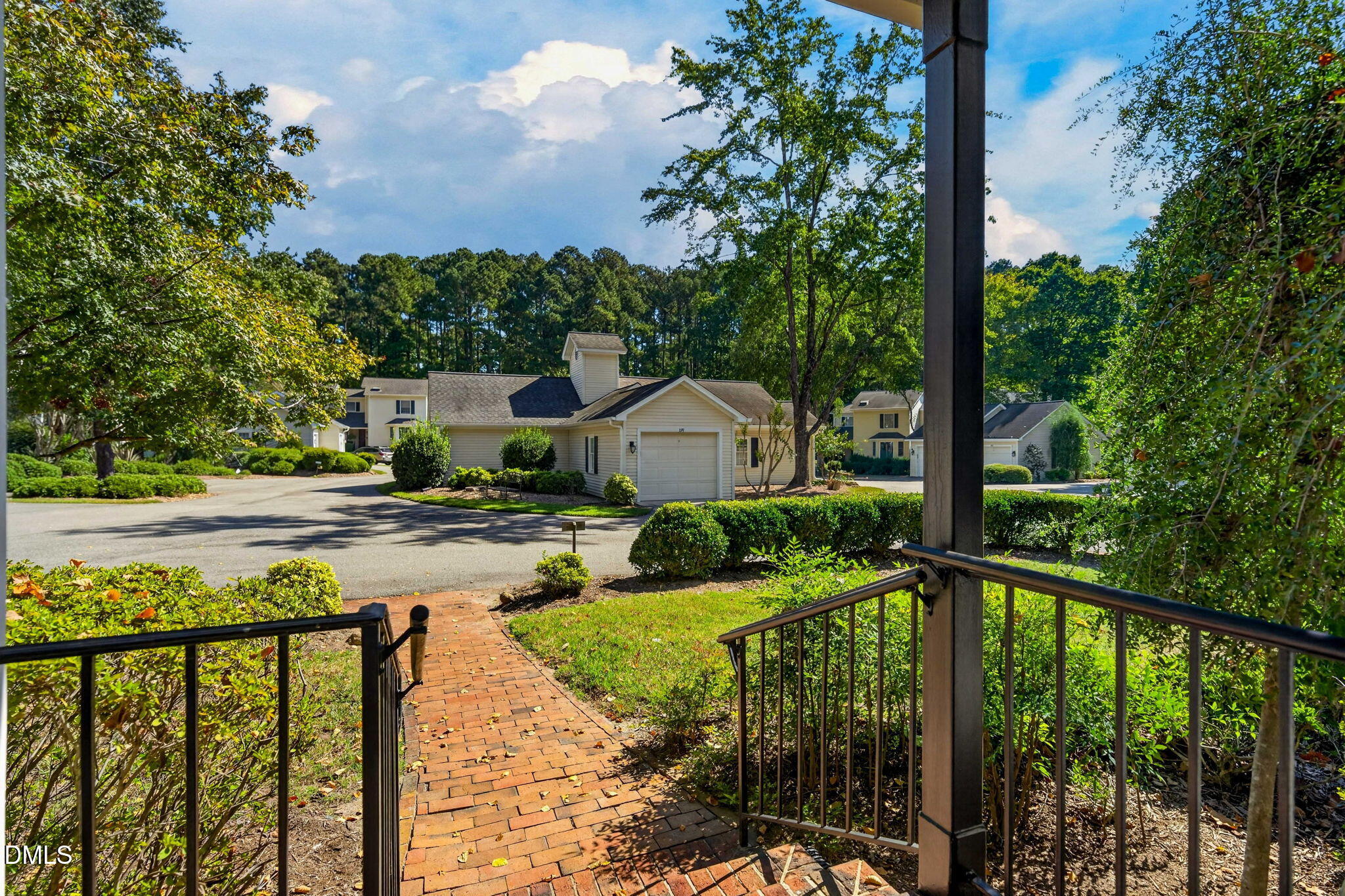 main property photo 6
