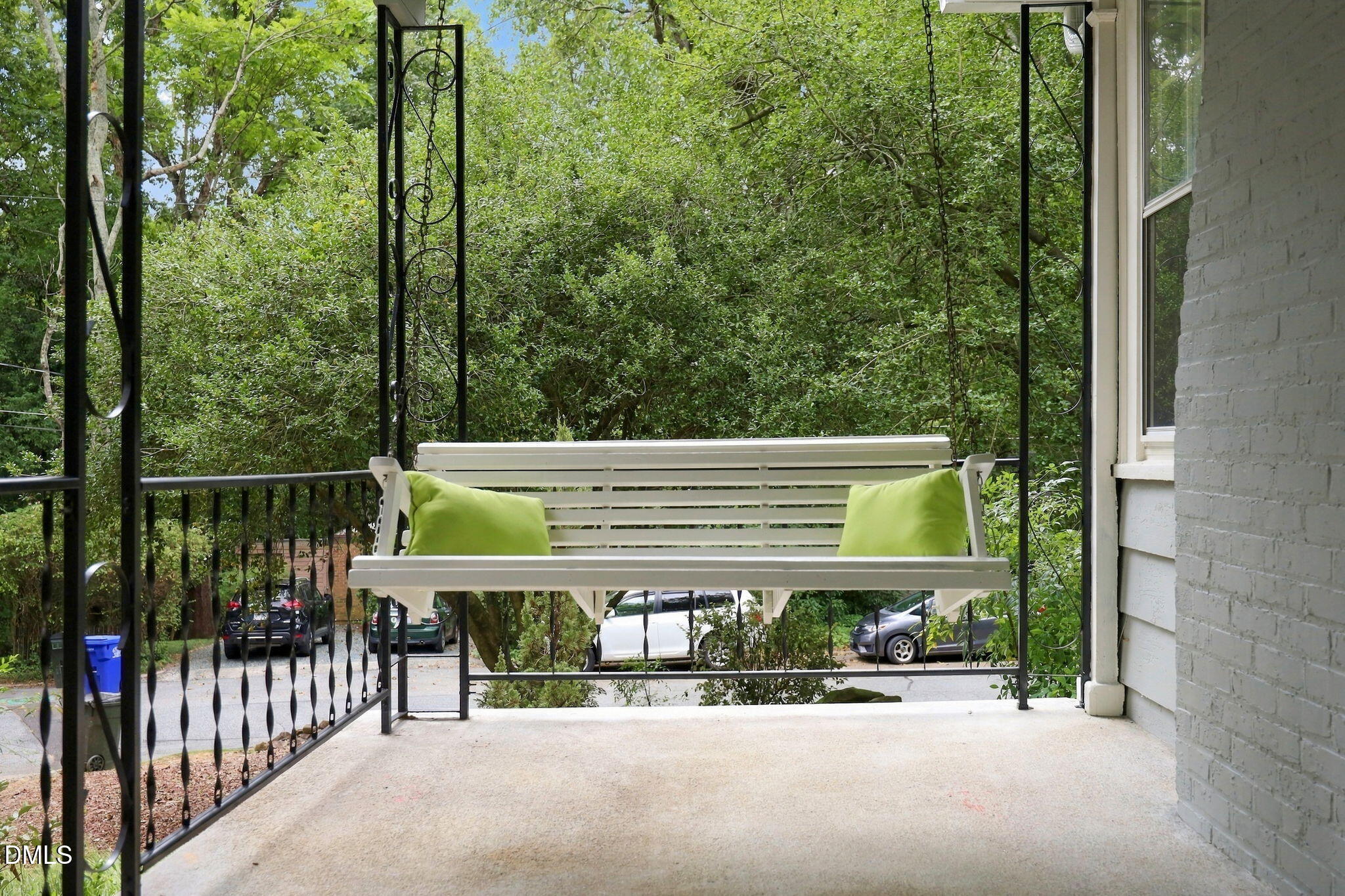main property photo 28