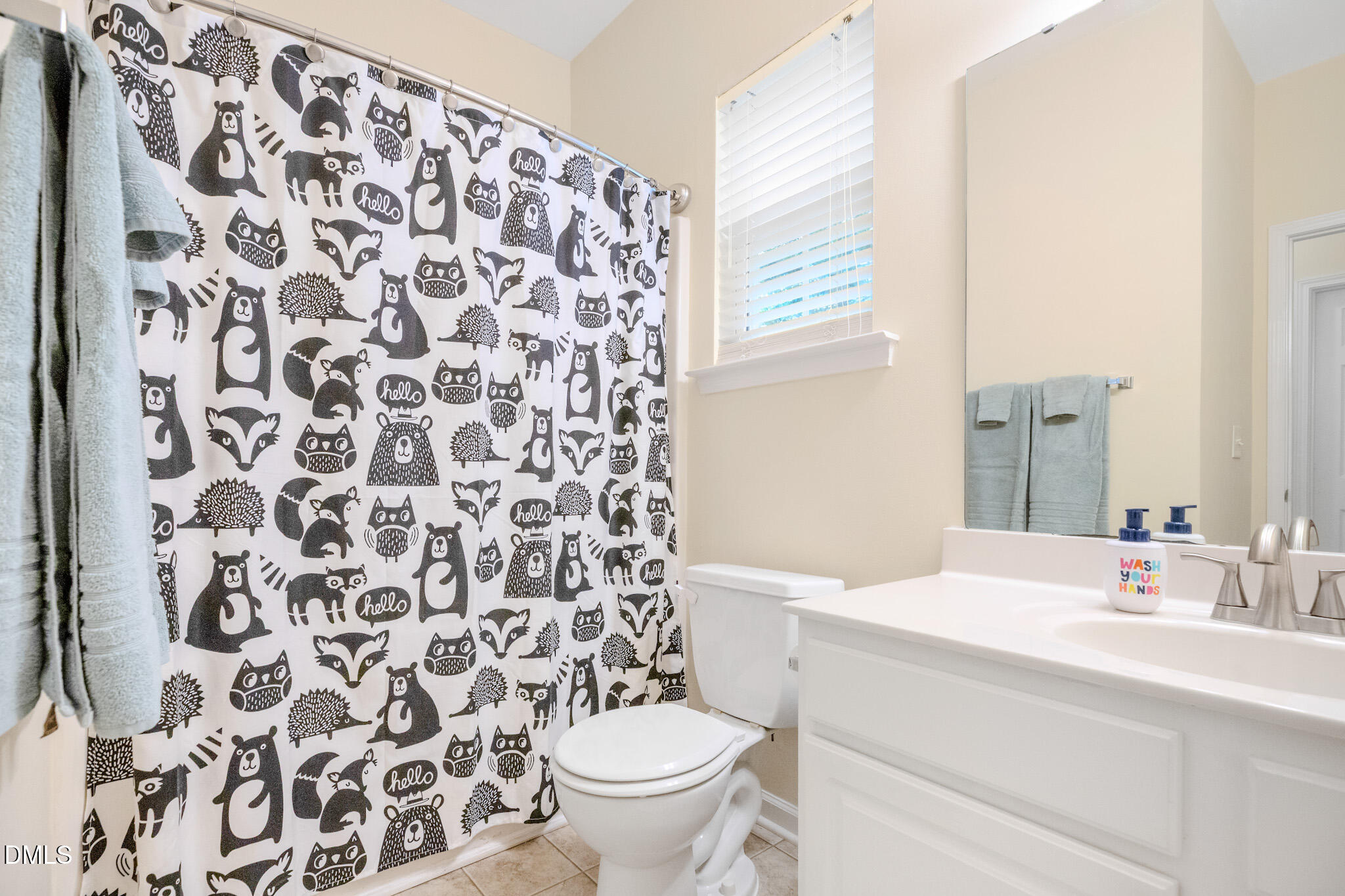 main property photo 23