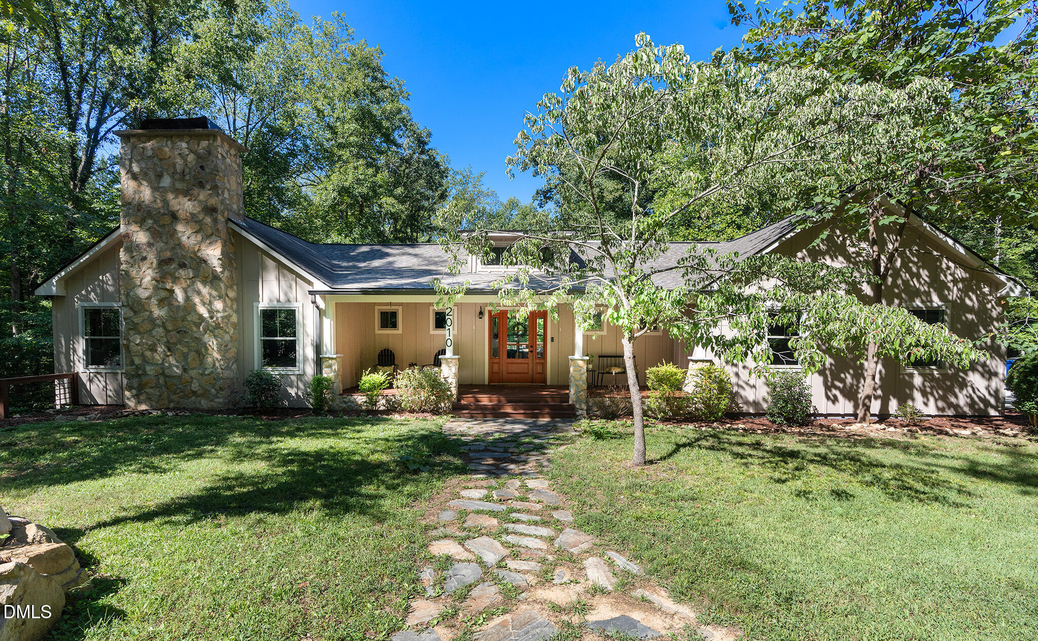 main property photo 5