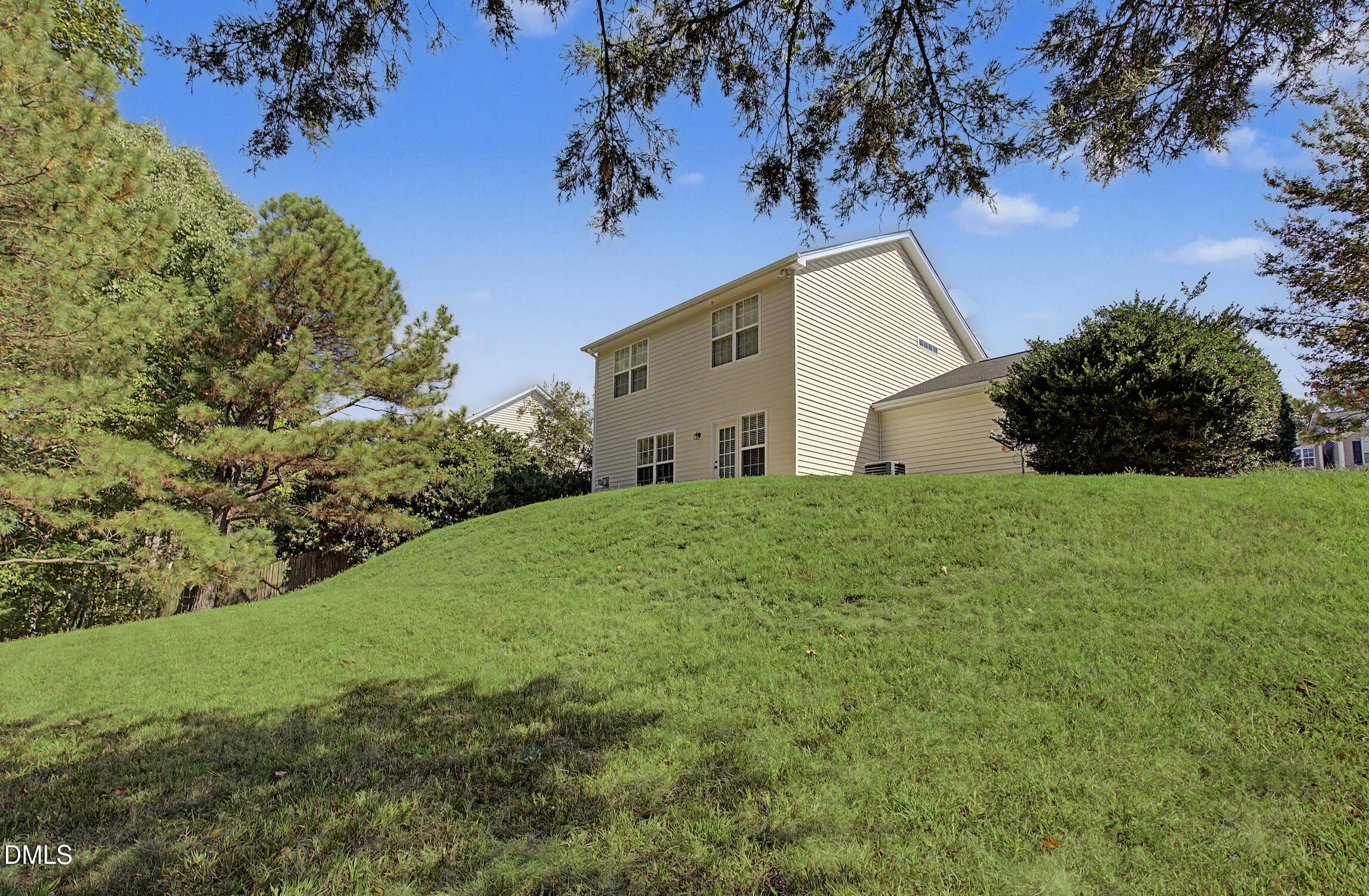 main property photo 33