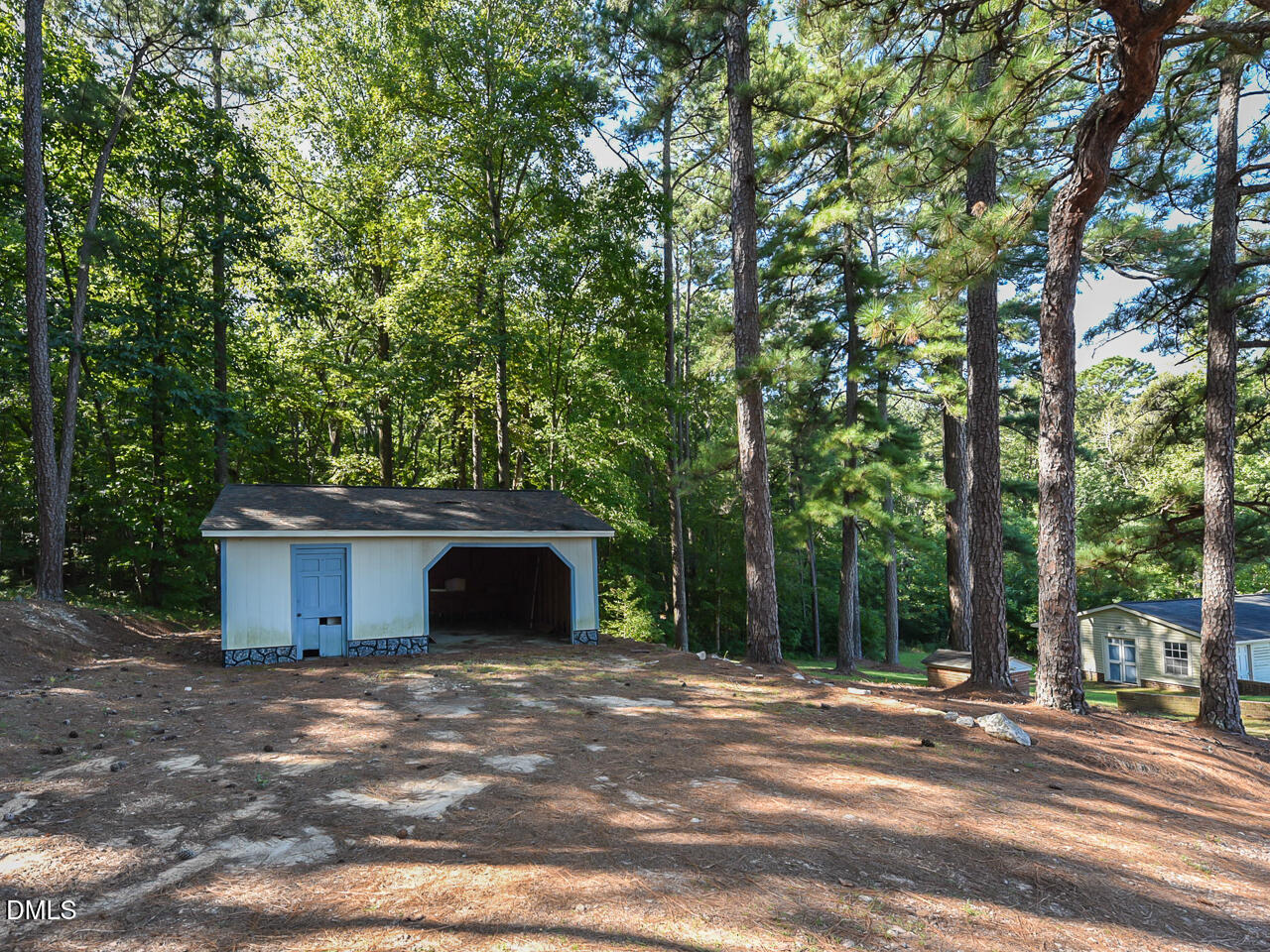 main property photo 38