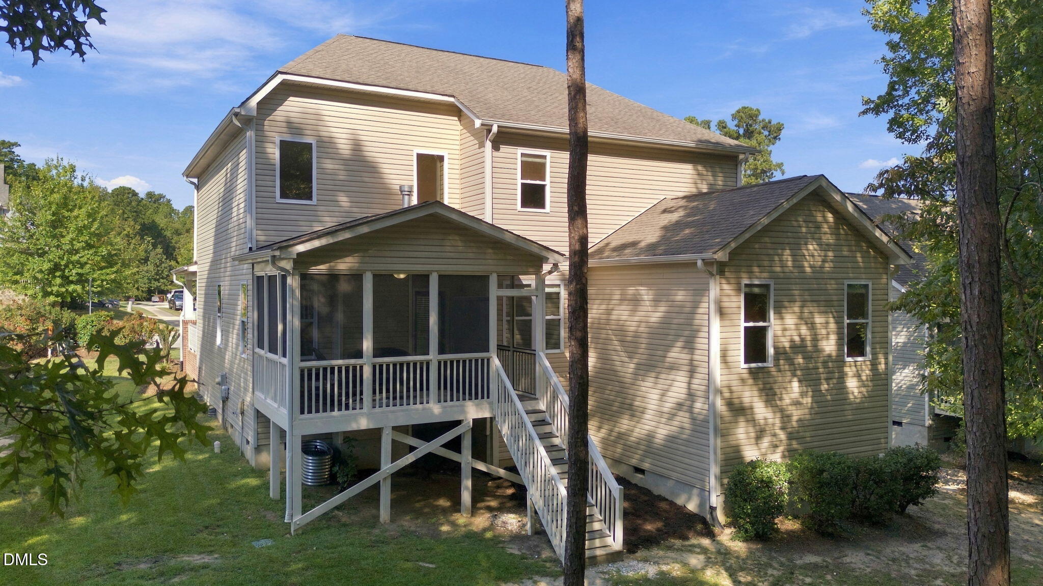 main property photo 26