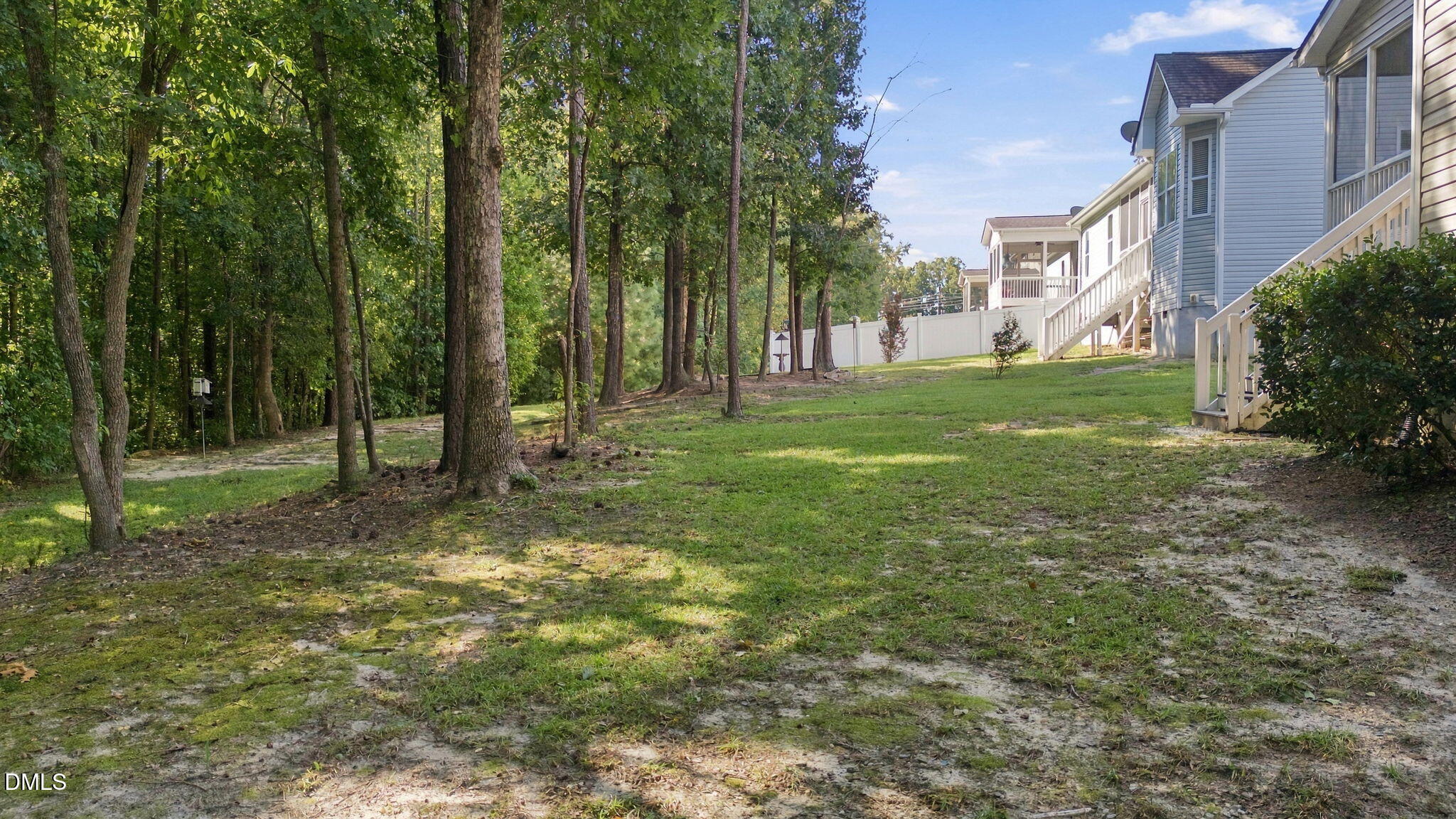 main property photo 27
