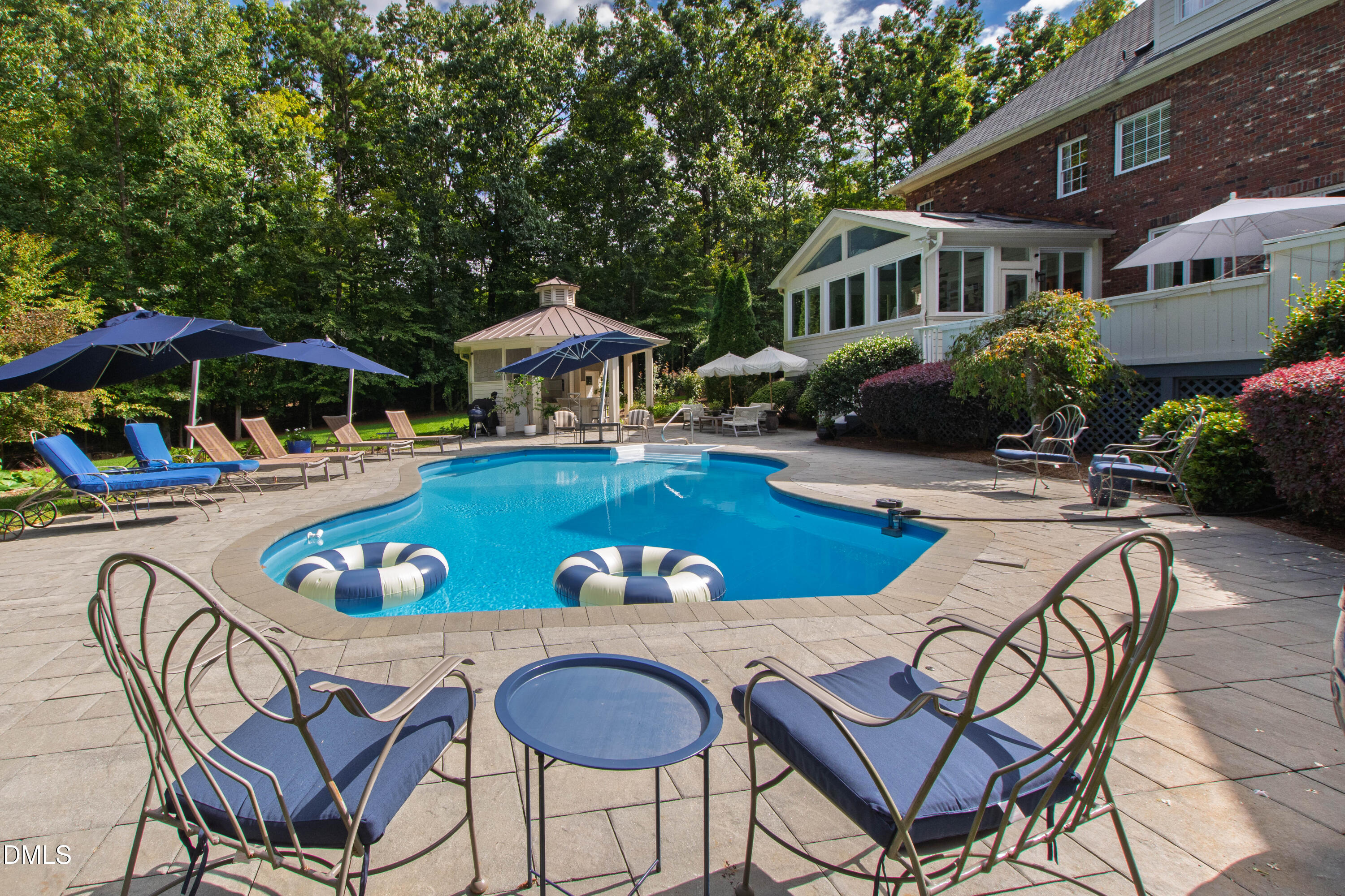 main property photo 70