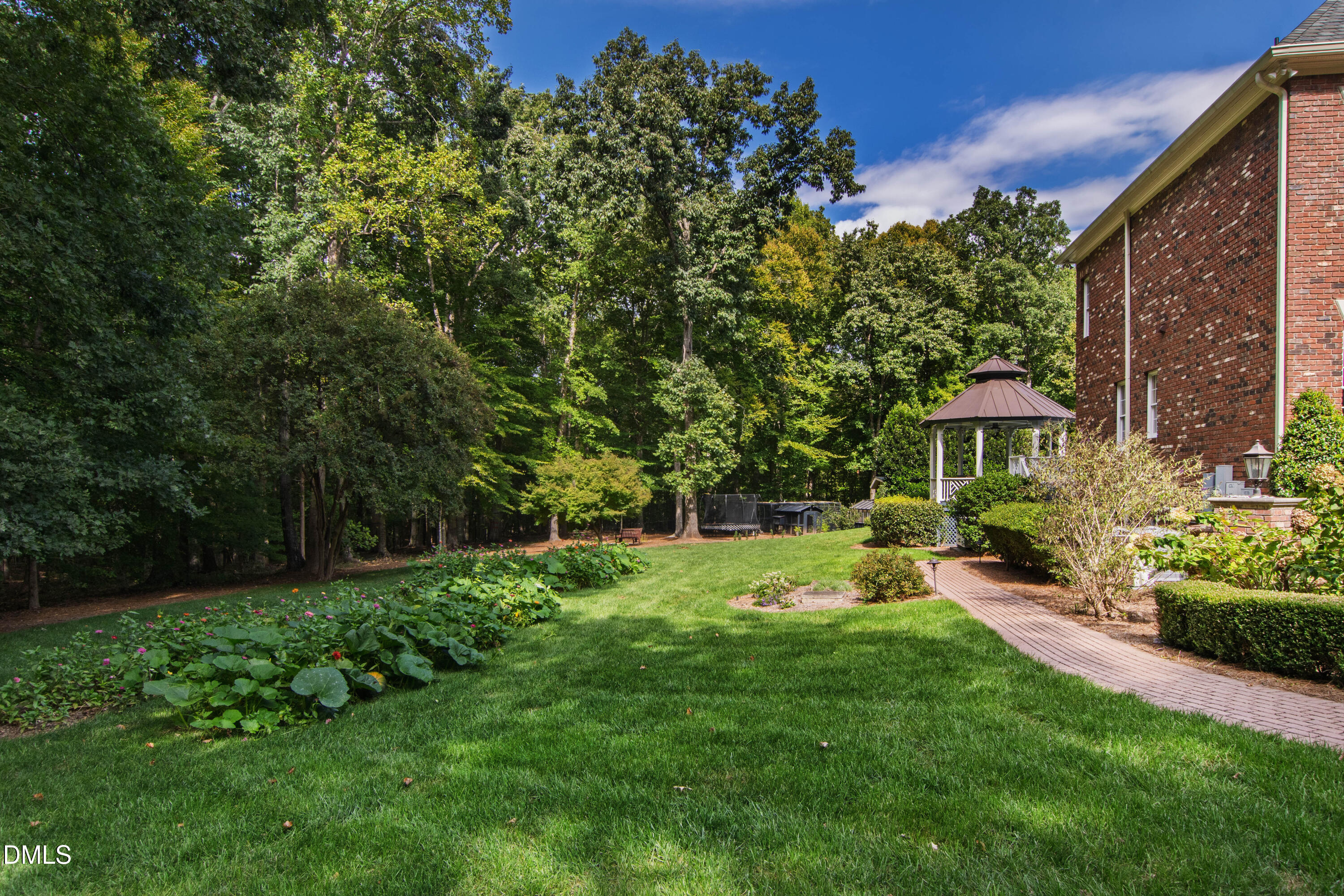 main property photo 74
