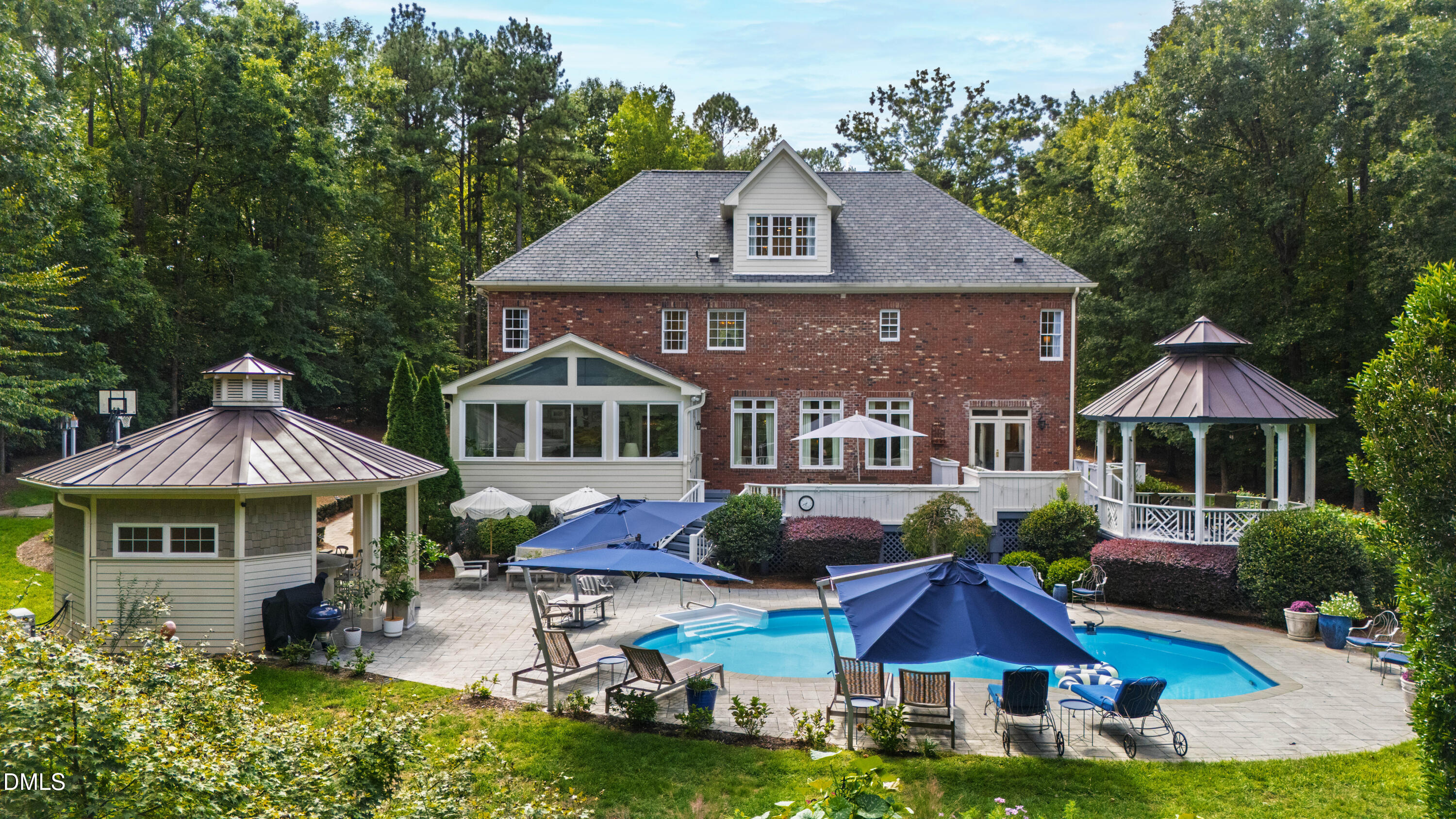 main property photo 78