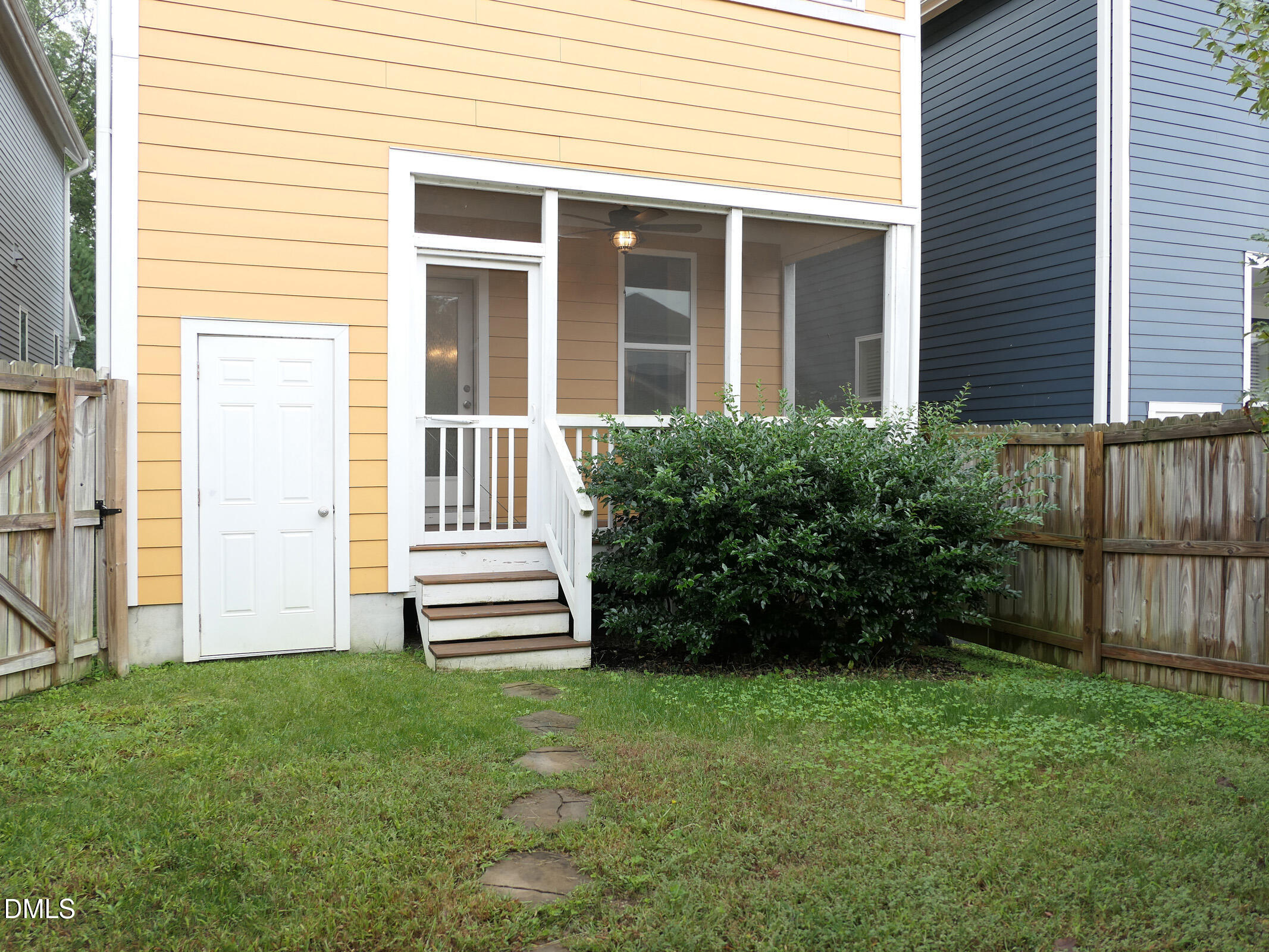main property photo 23