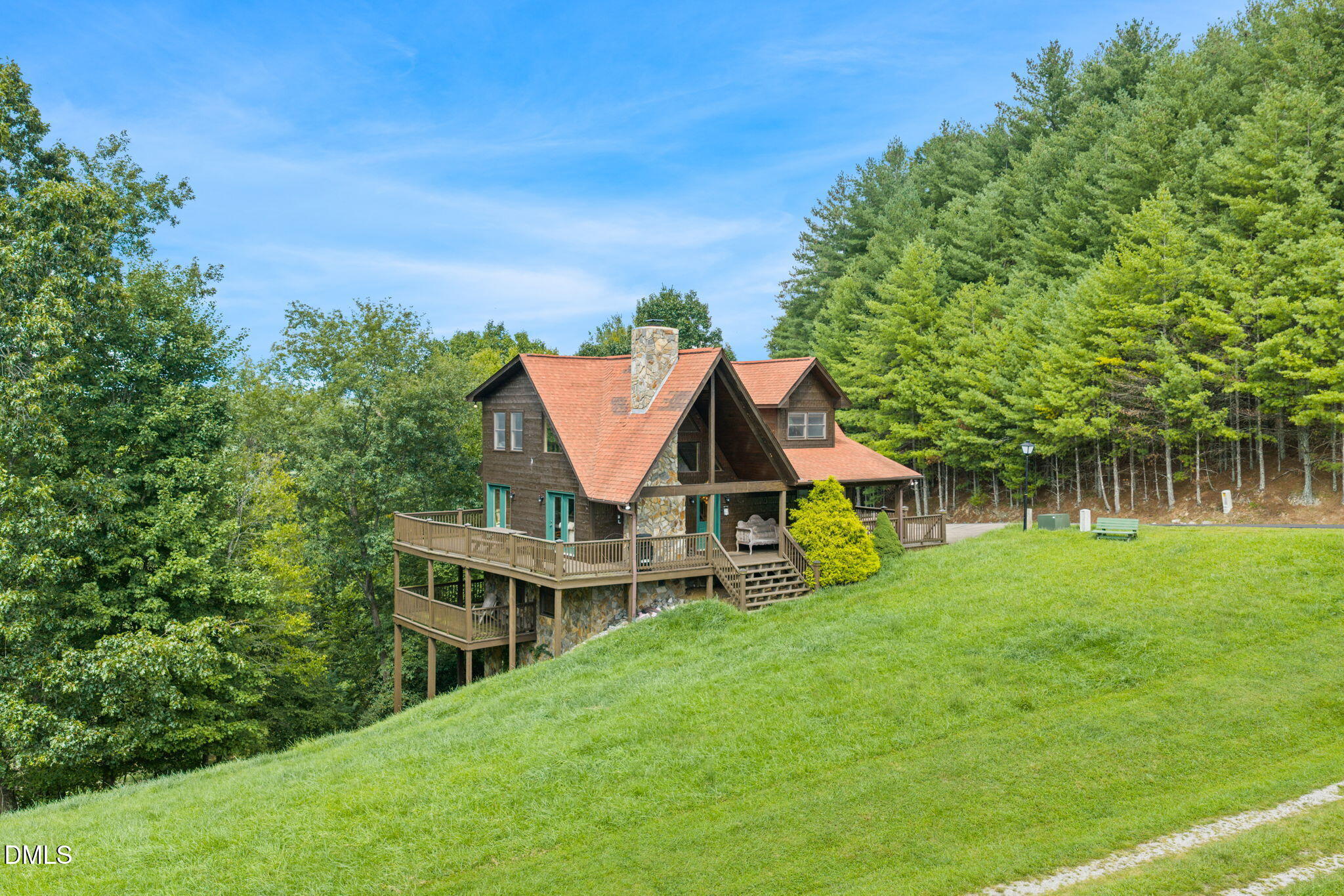 main property photo 50