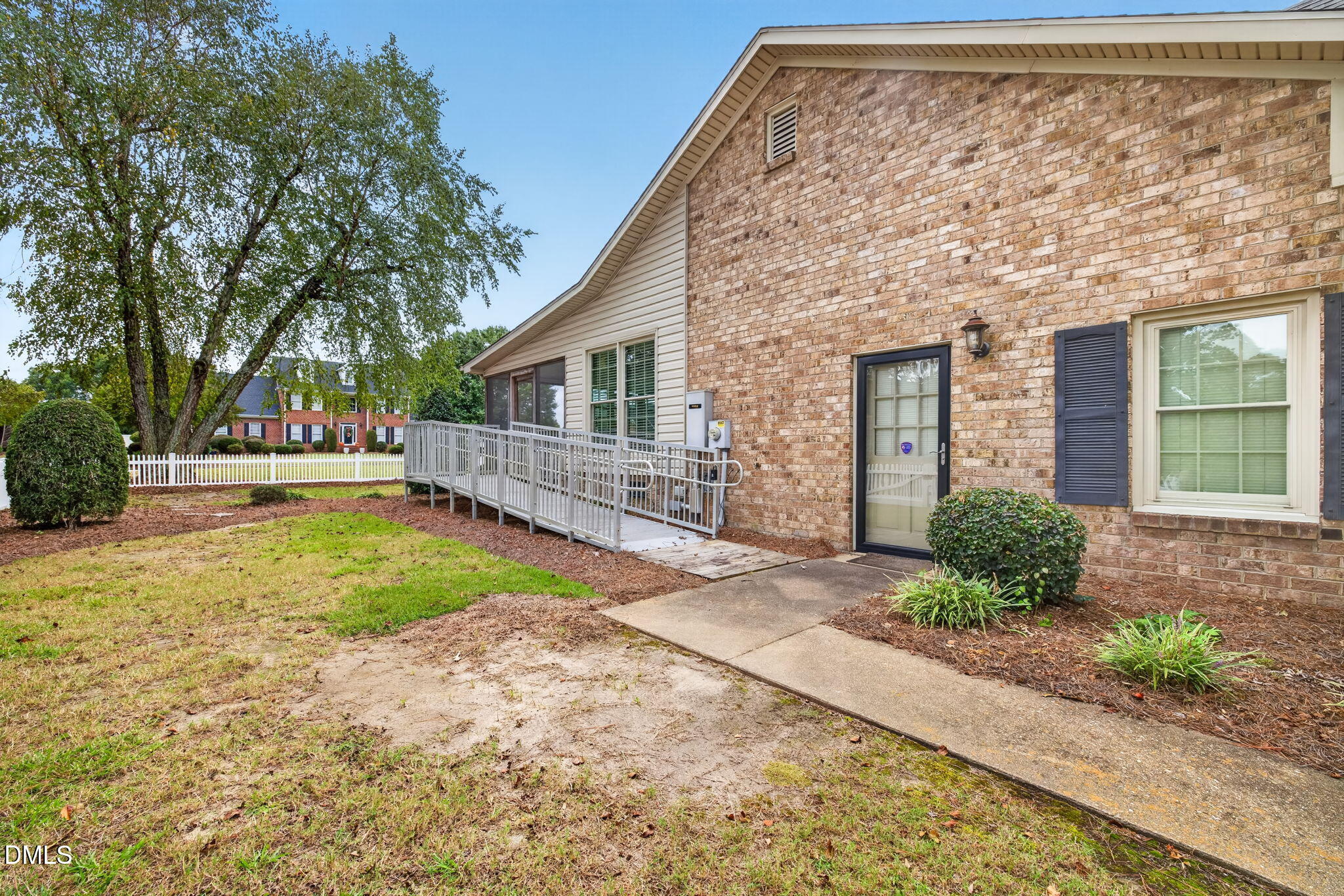 main property photo 42