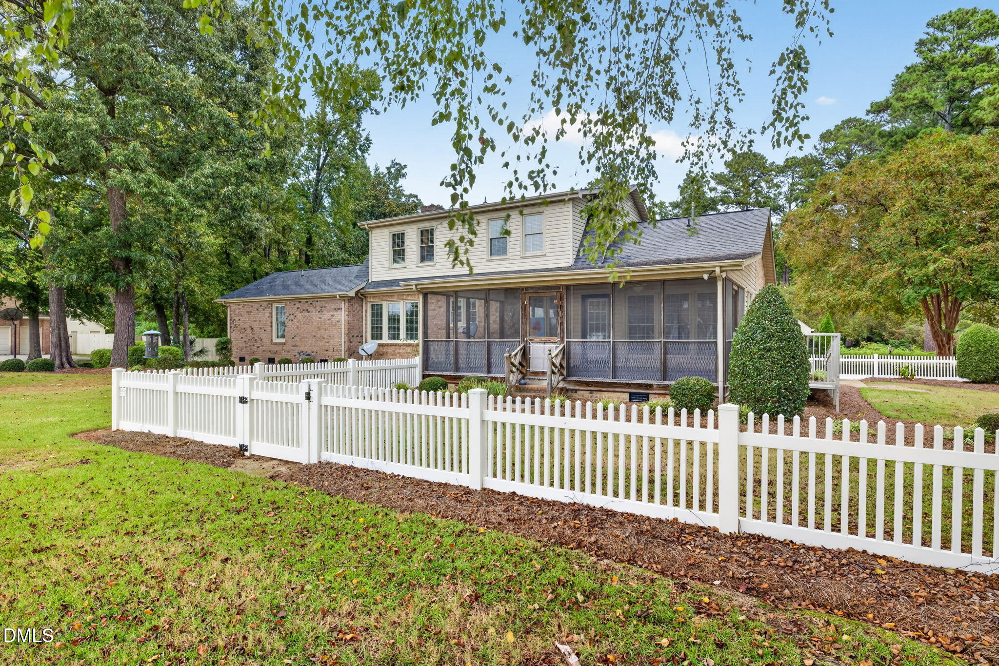 main property photo 44