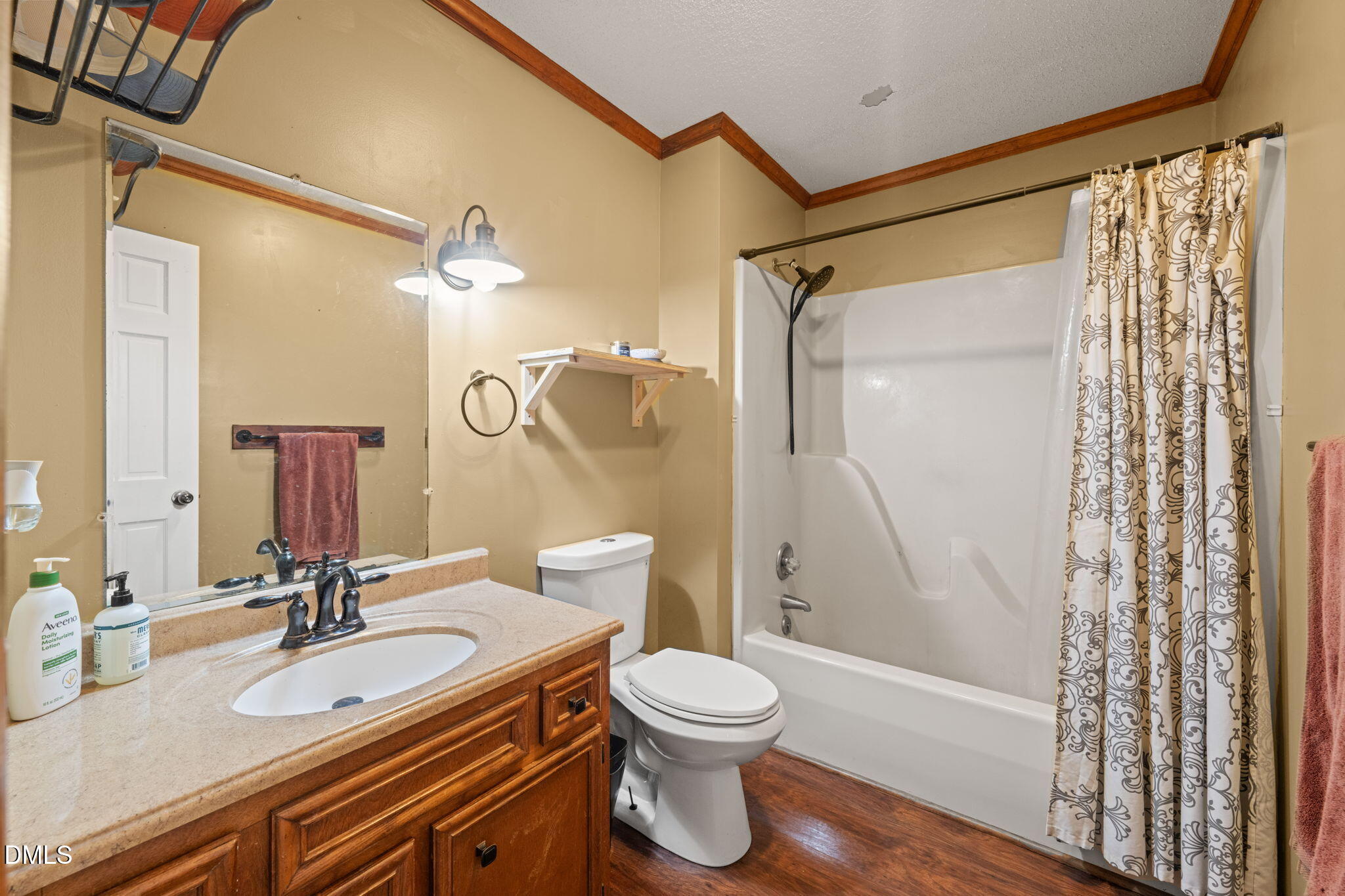 main property photo 20