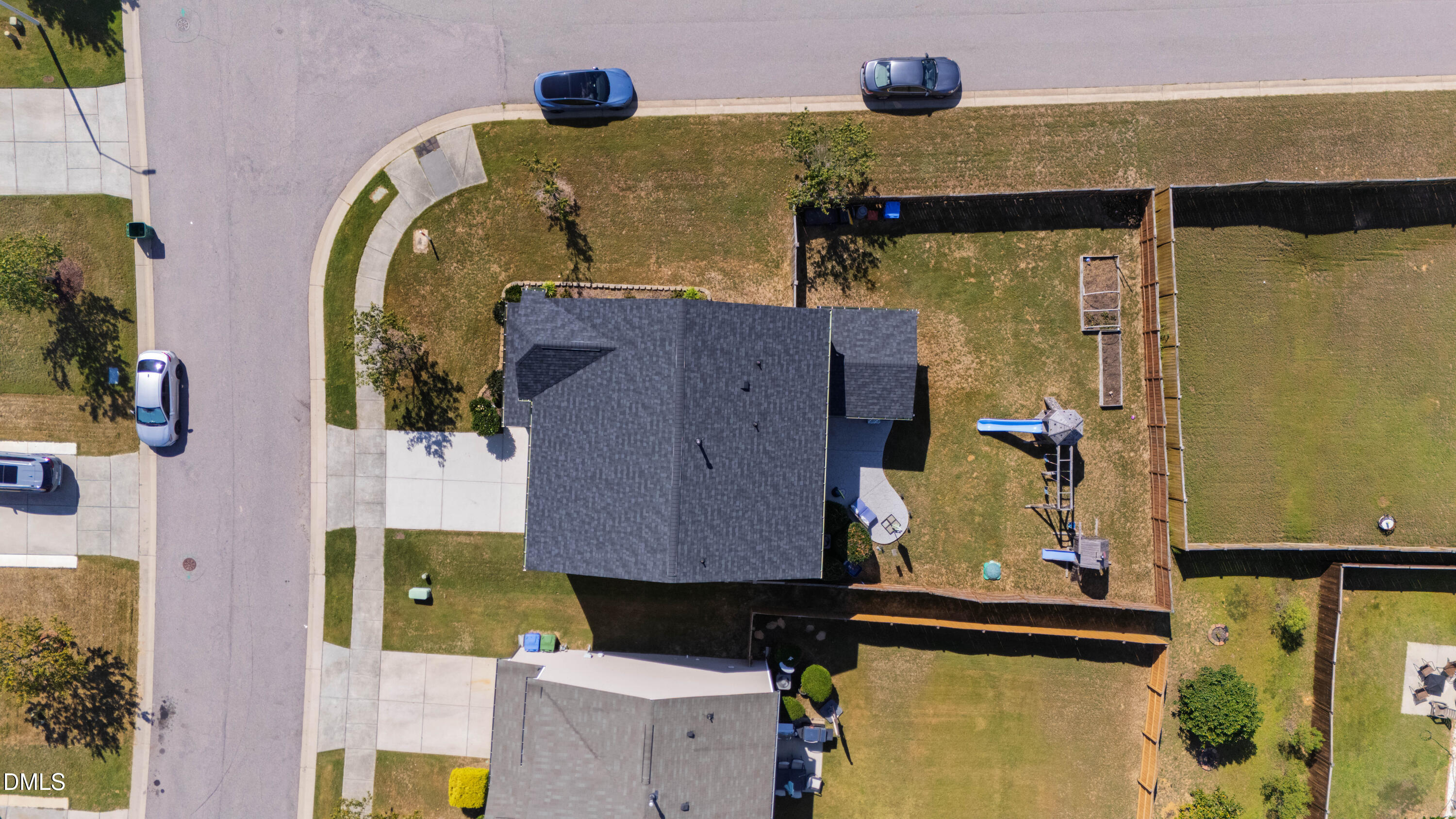 main property photo 43