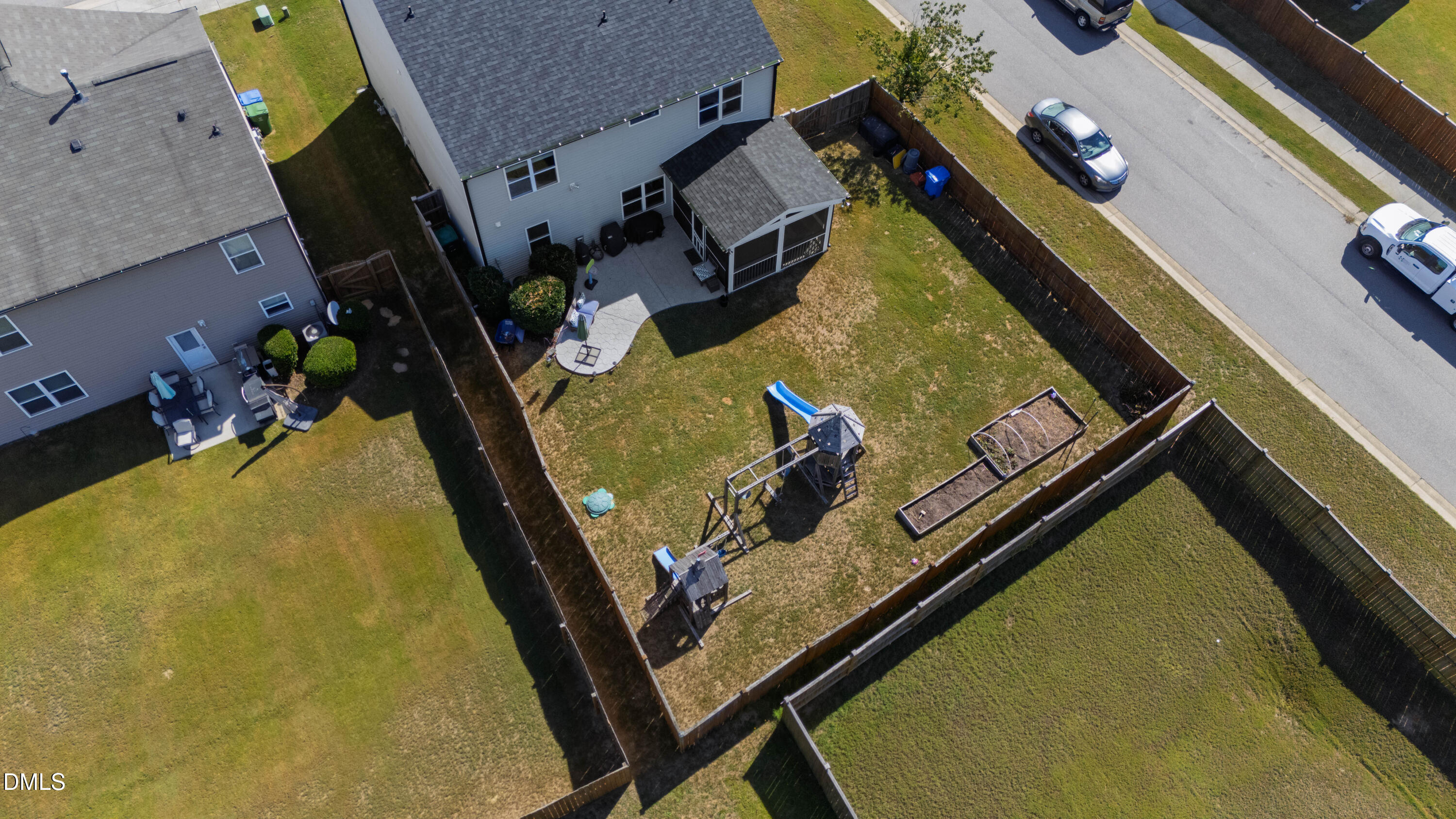 main property photo 44