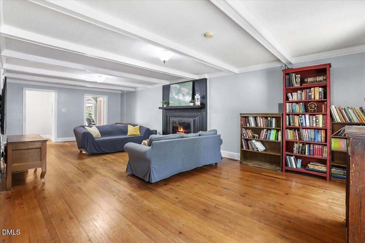 main property photo 18