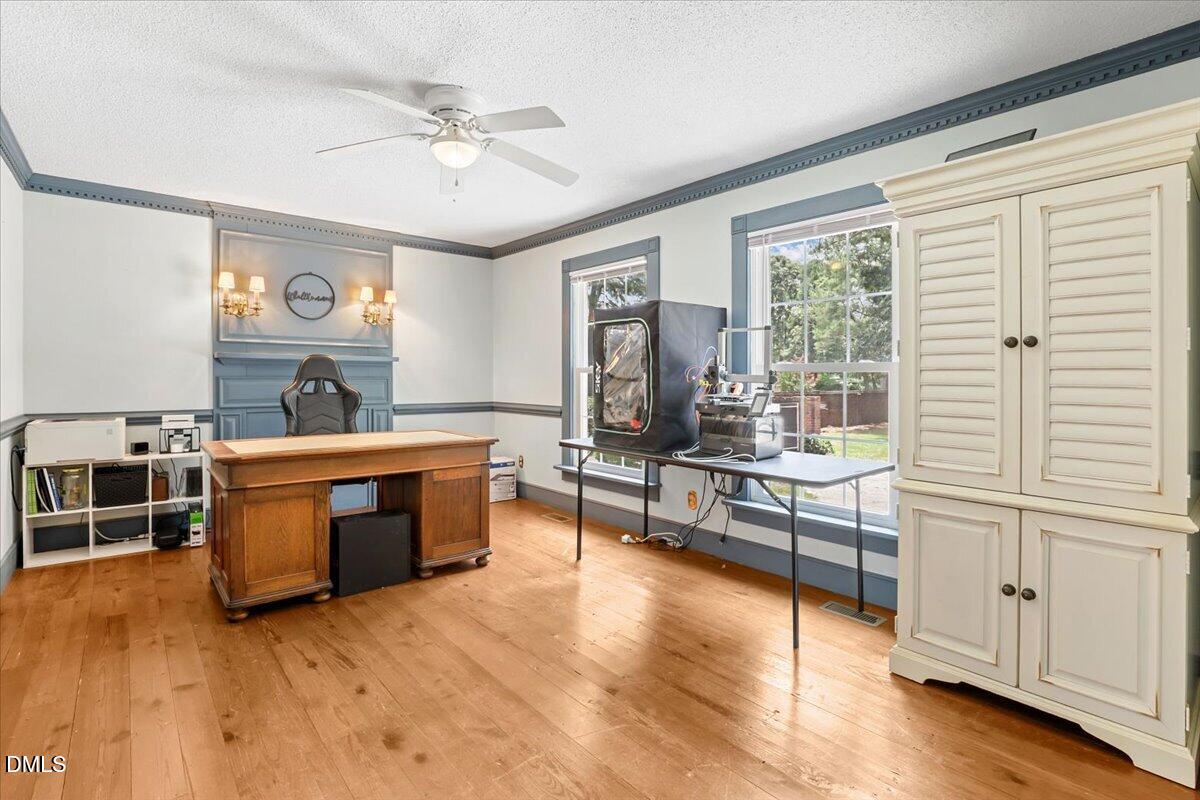 main property photo 54