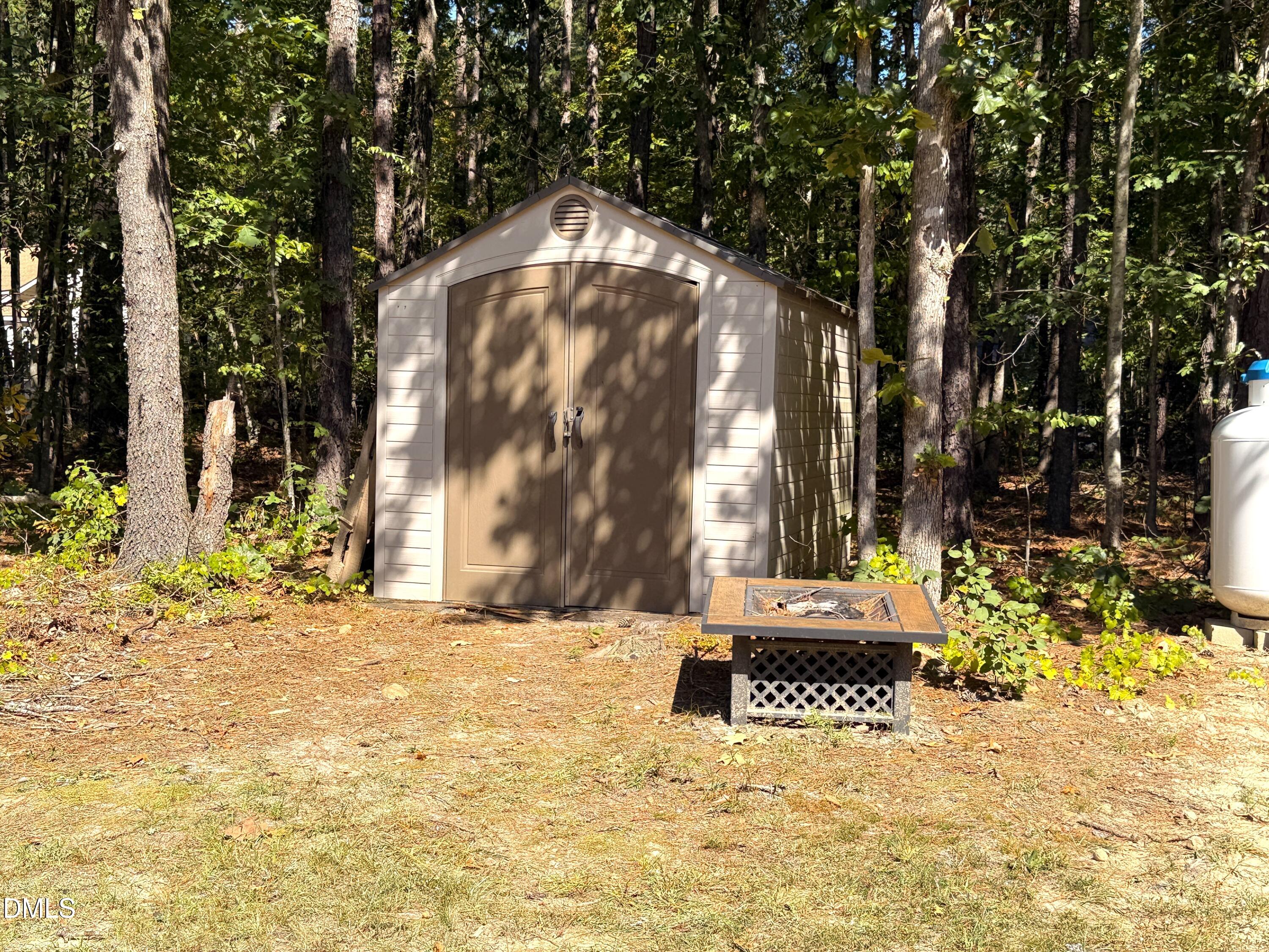 main property photo 34