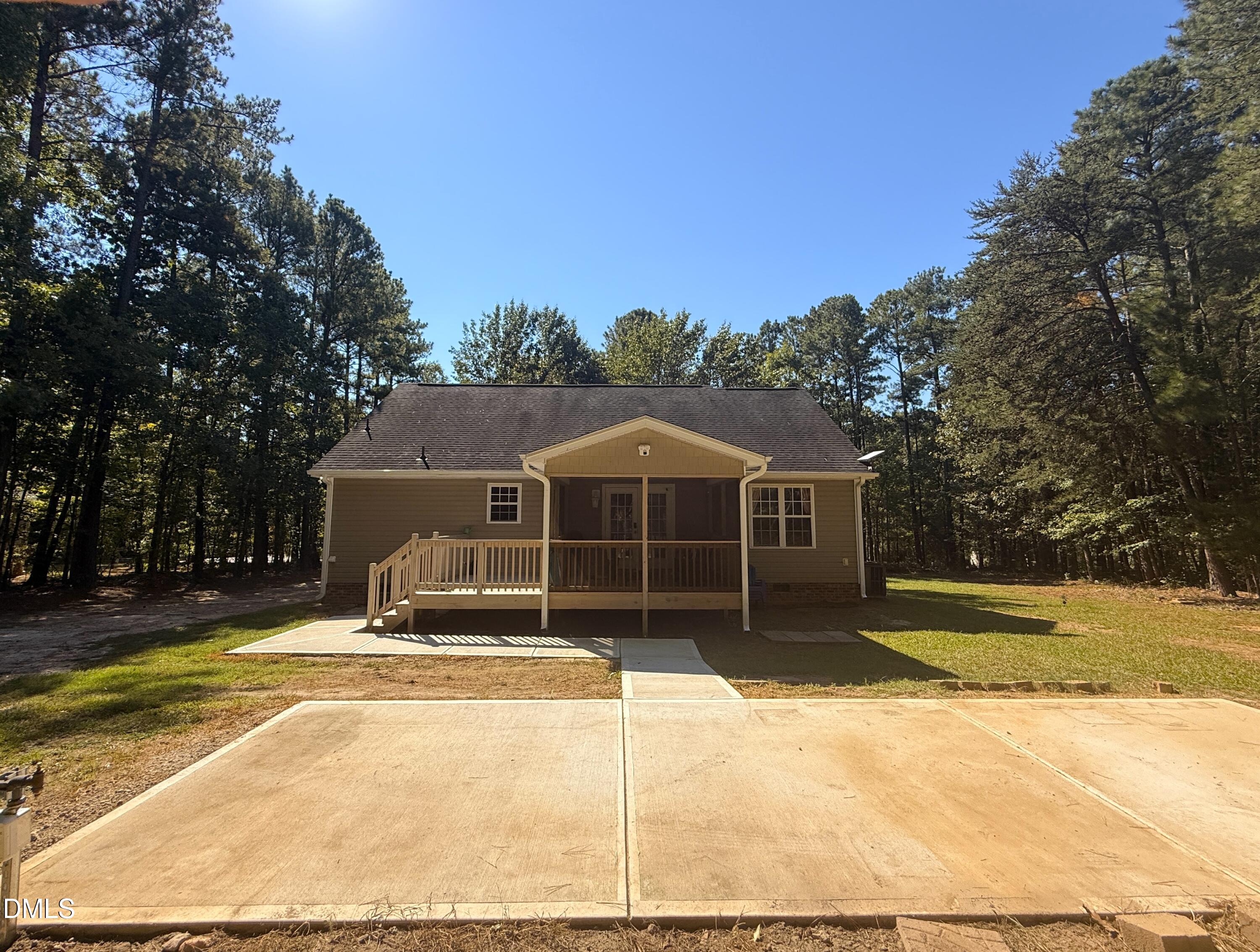 main property photo 38