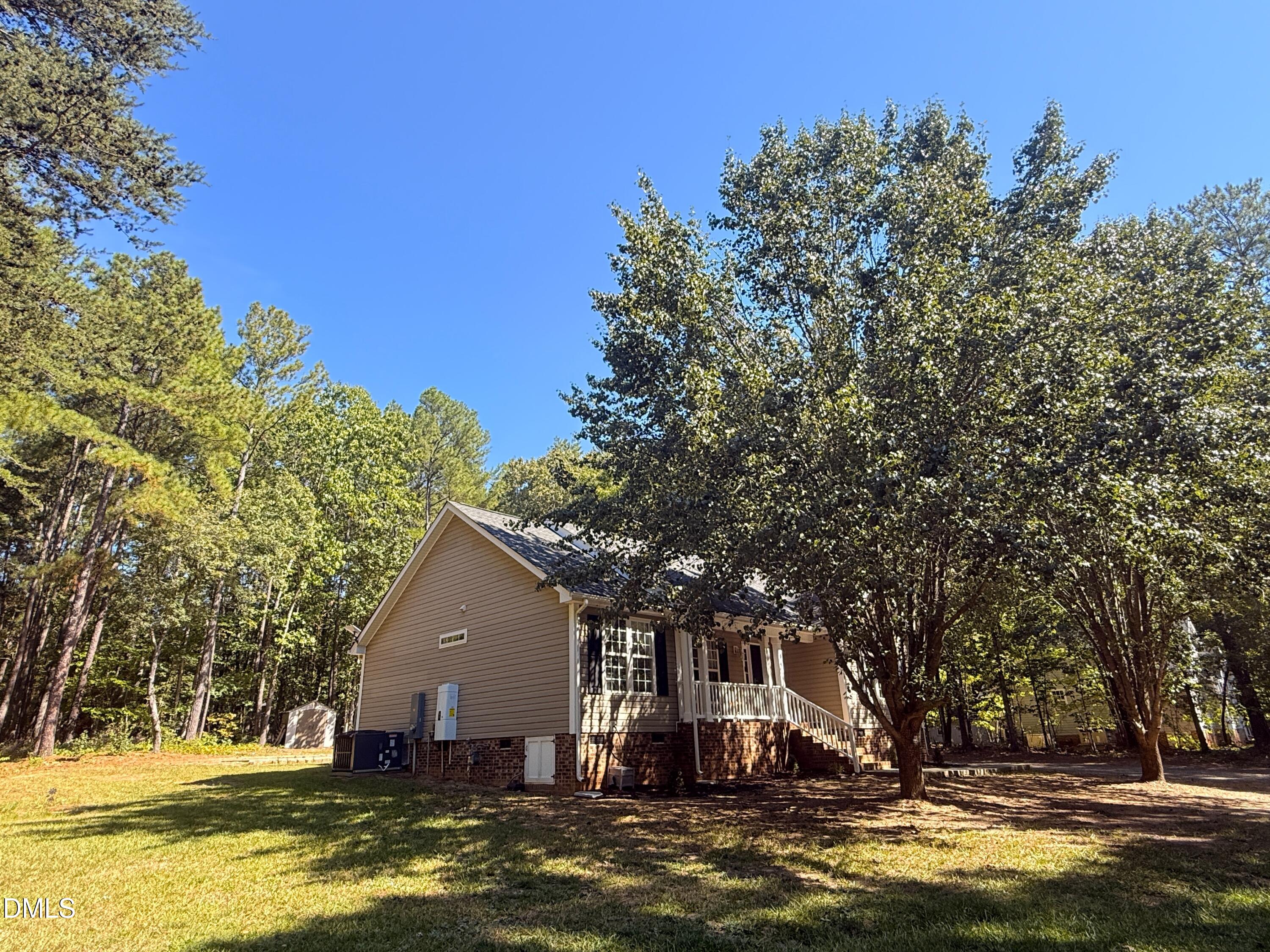 main property photo 4