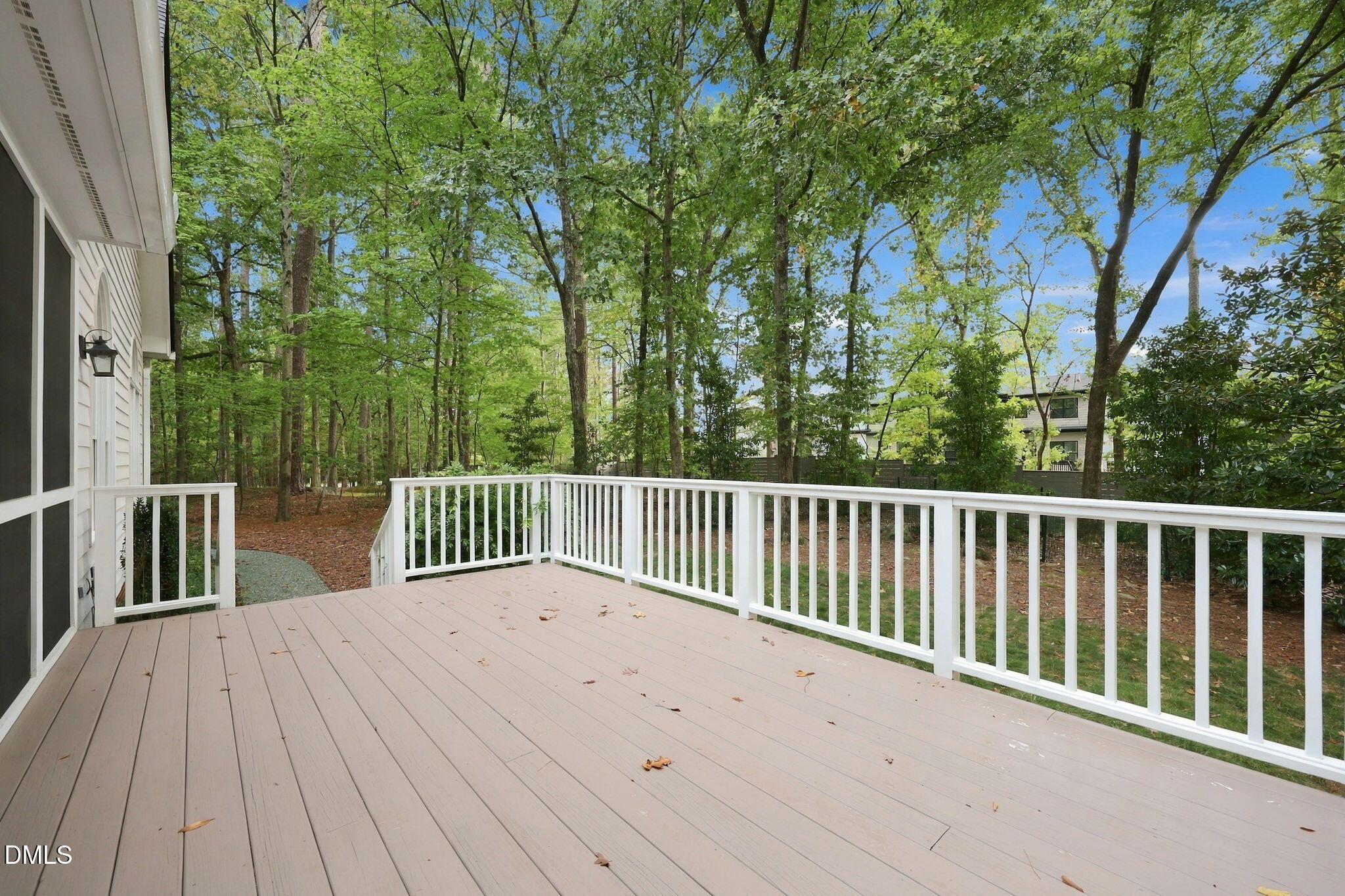 main property photo 38