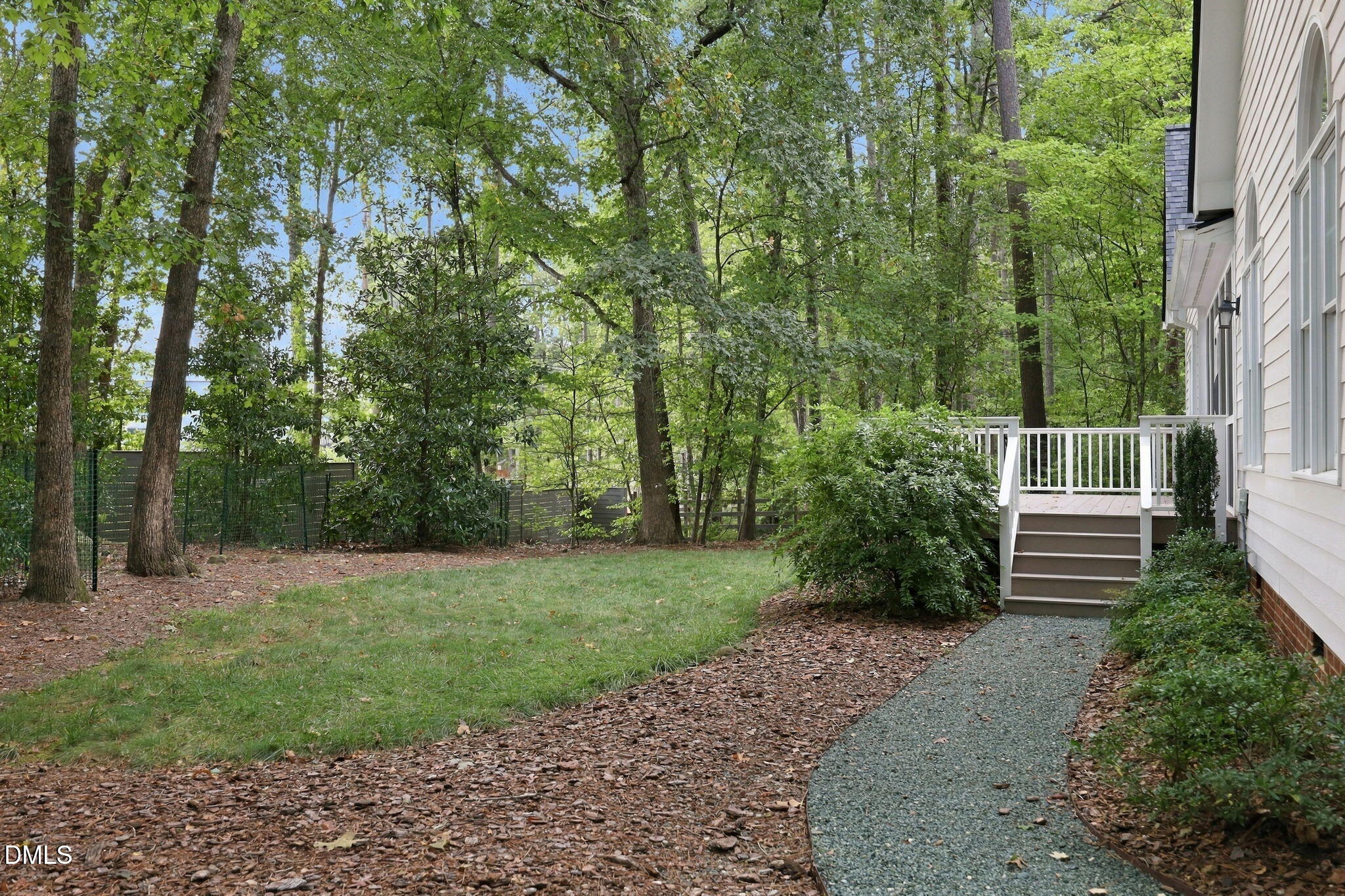 main property photo 50
