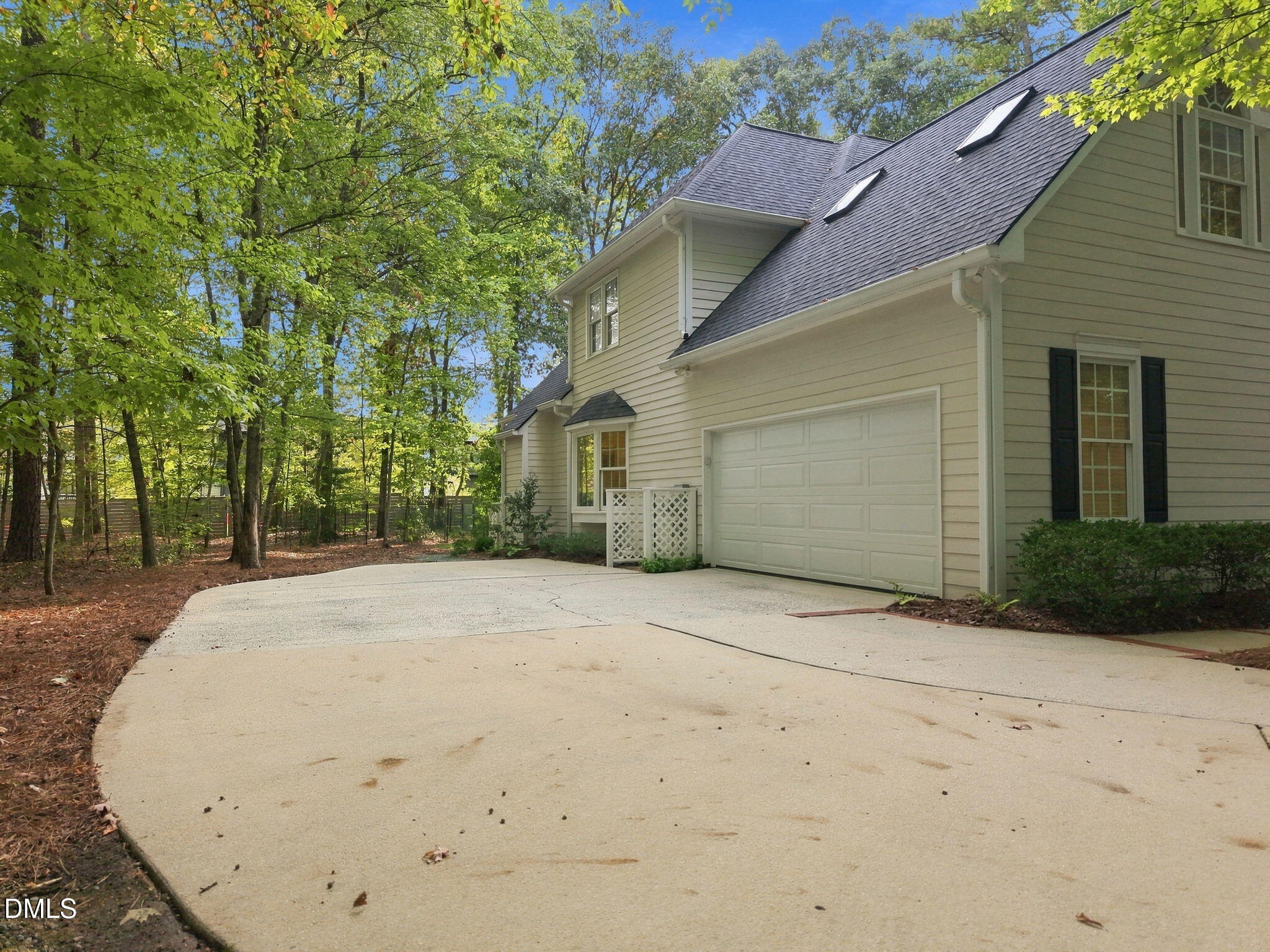 main property photo 59