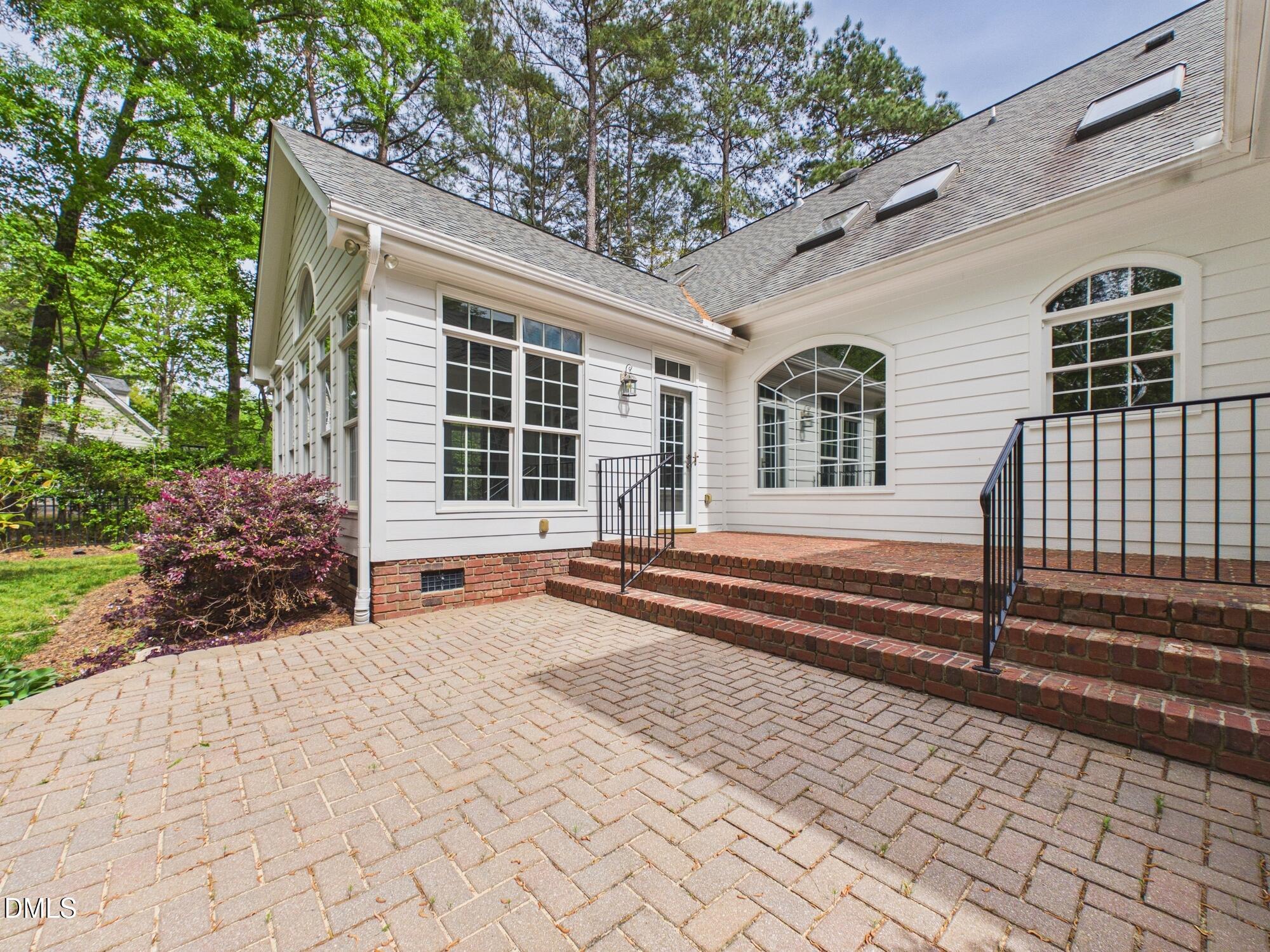 main property photo 75