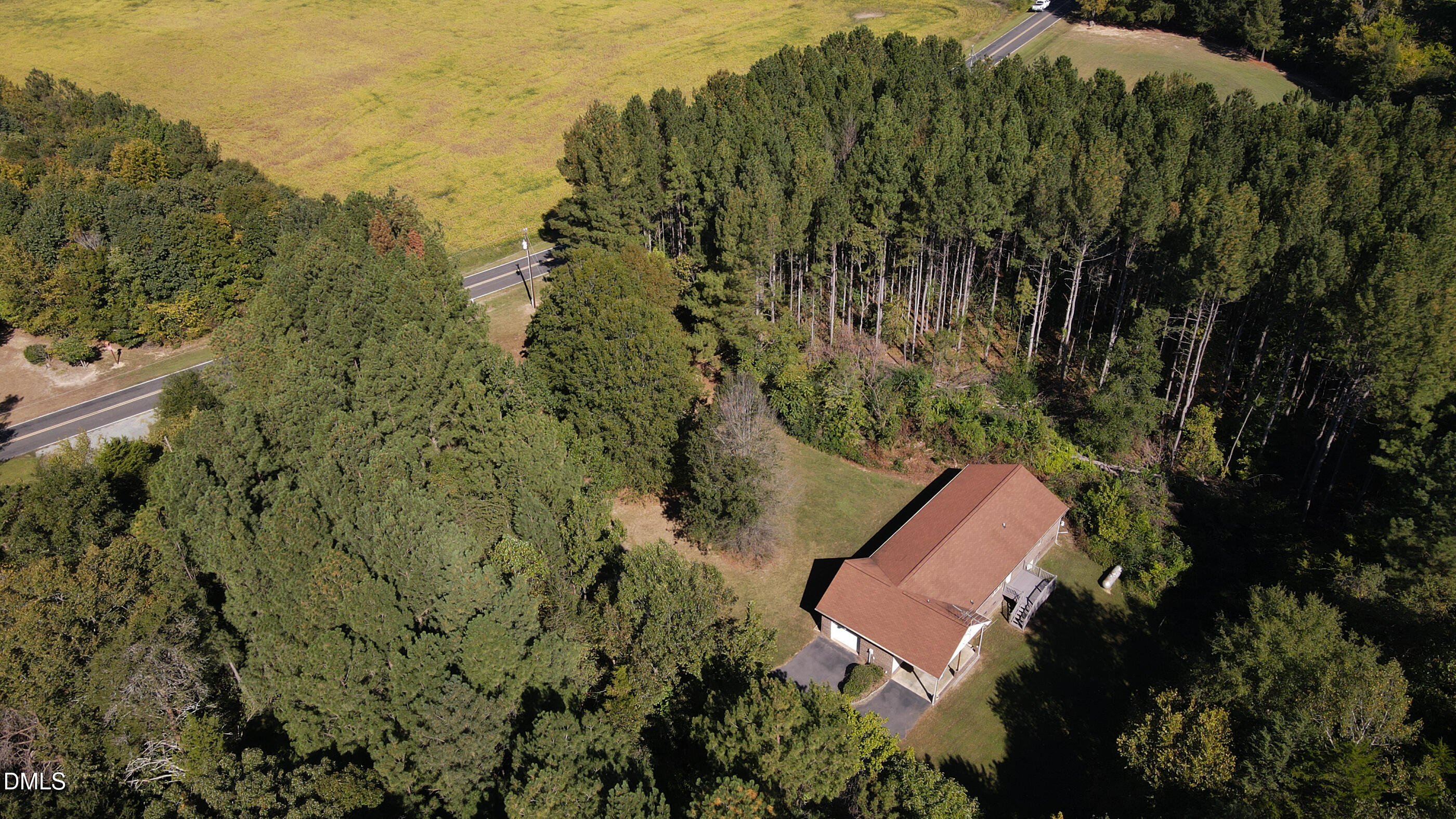 main property photo 34