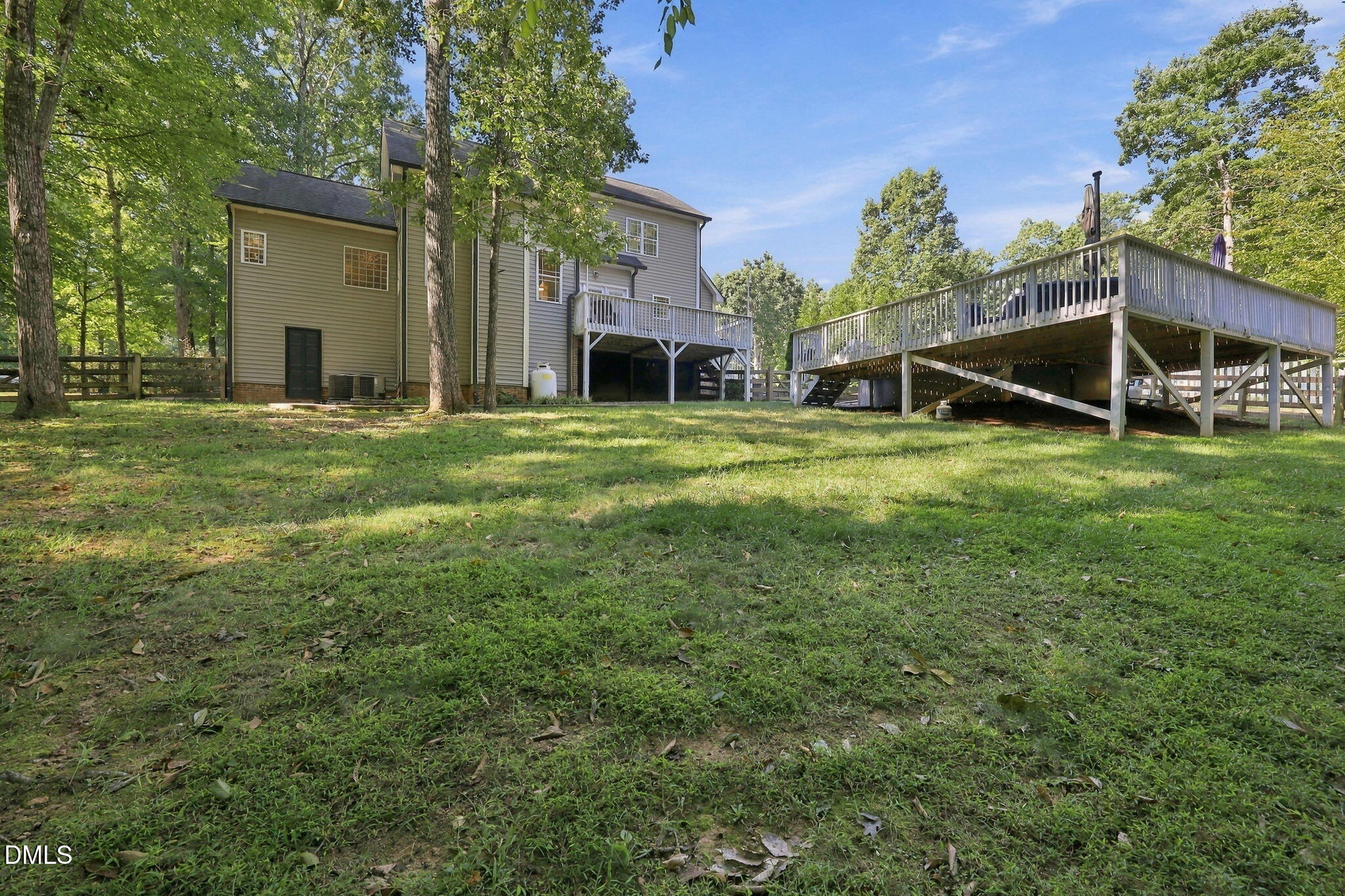 main property photo 45