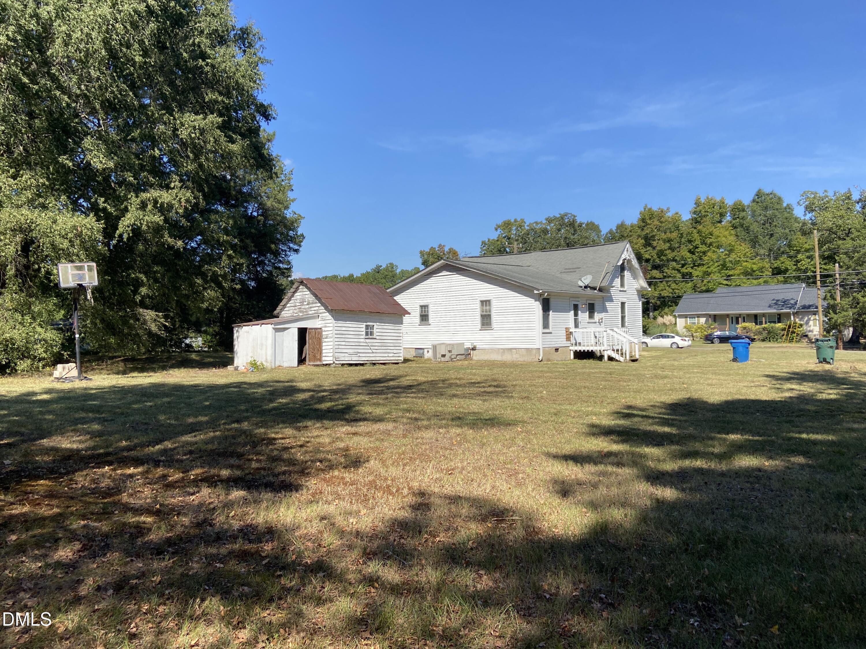 main property photo 7