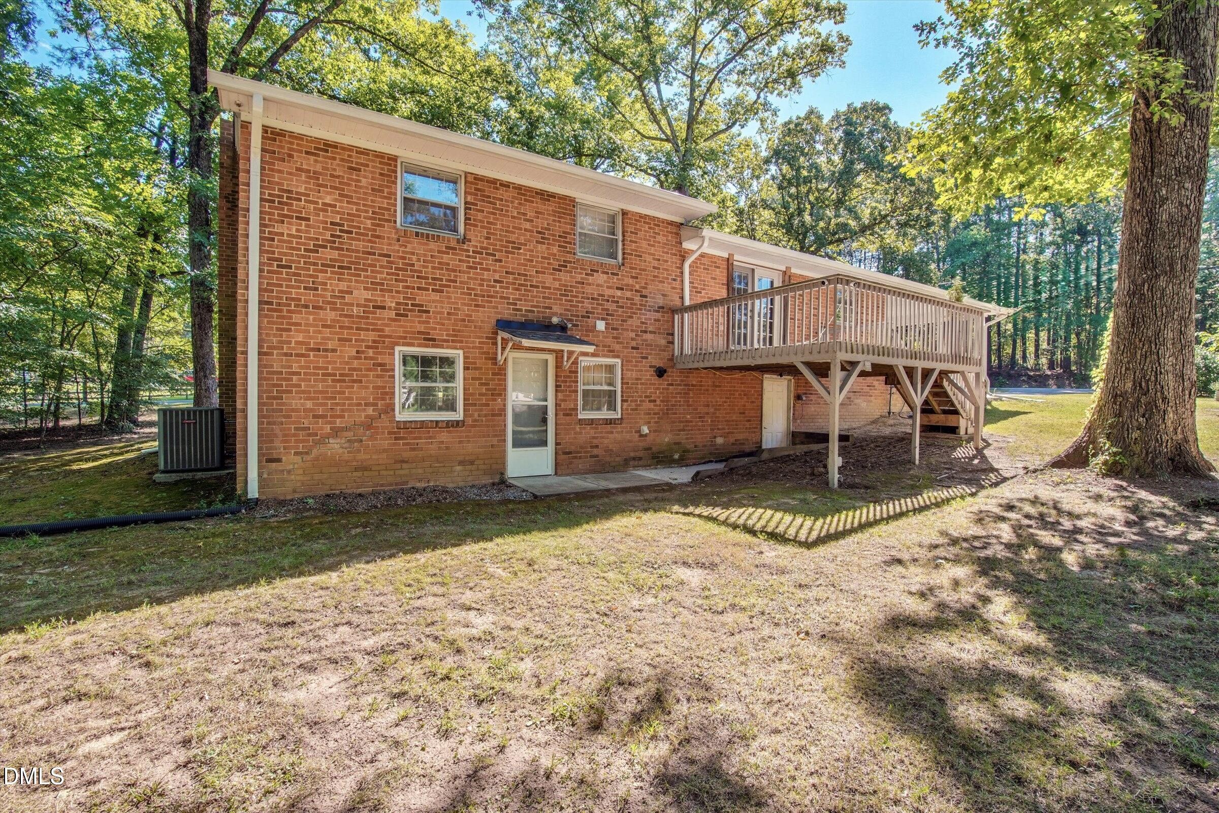main property photo 34