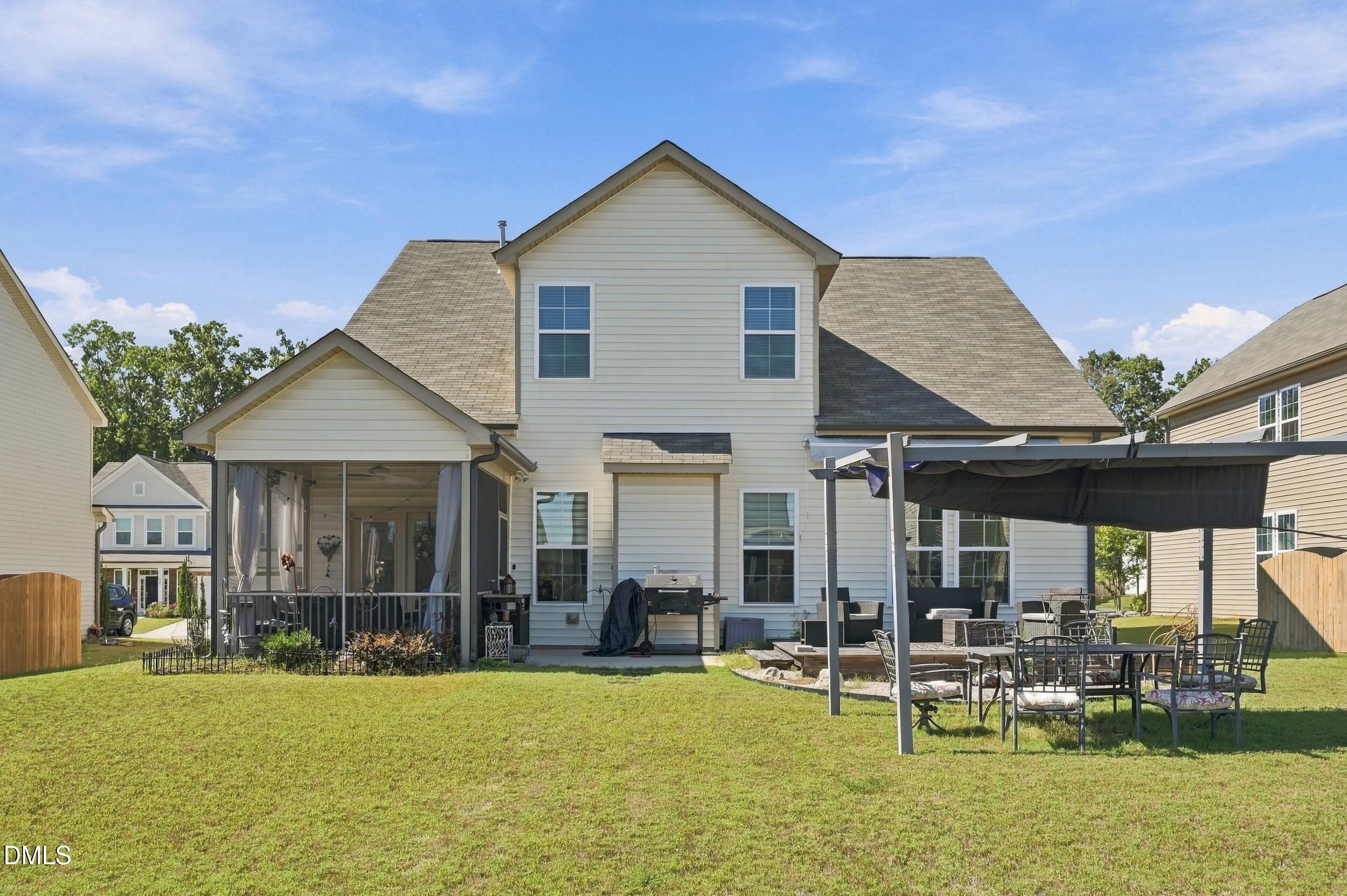 main property photo 16