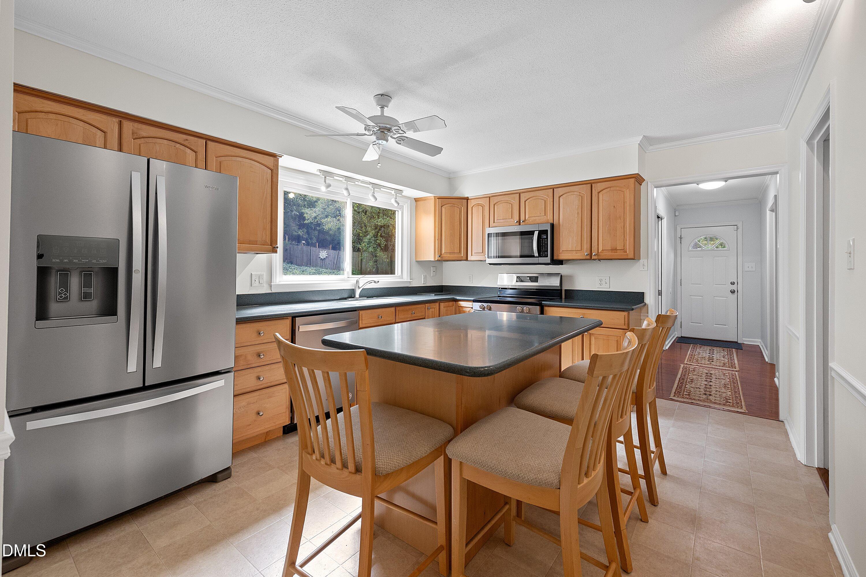 main property photo 14