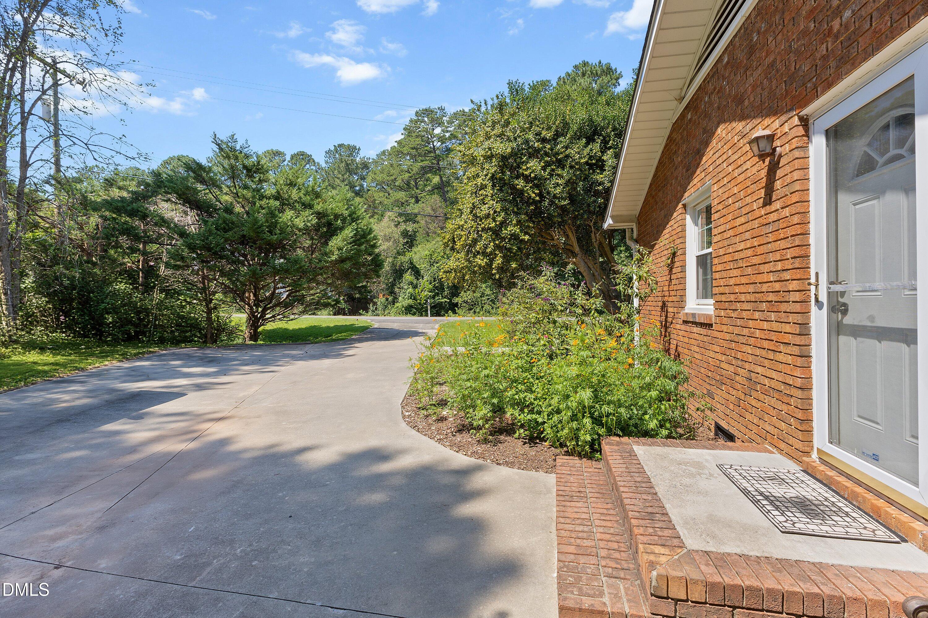 main property photo 59