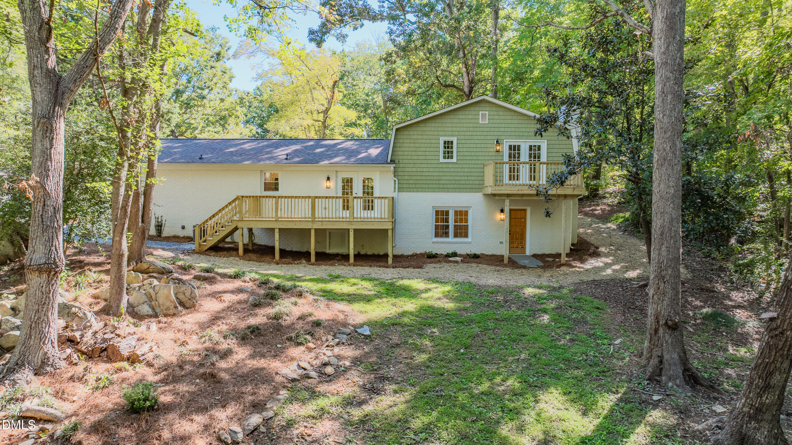 main property photo 40