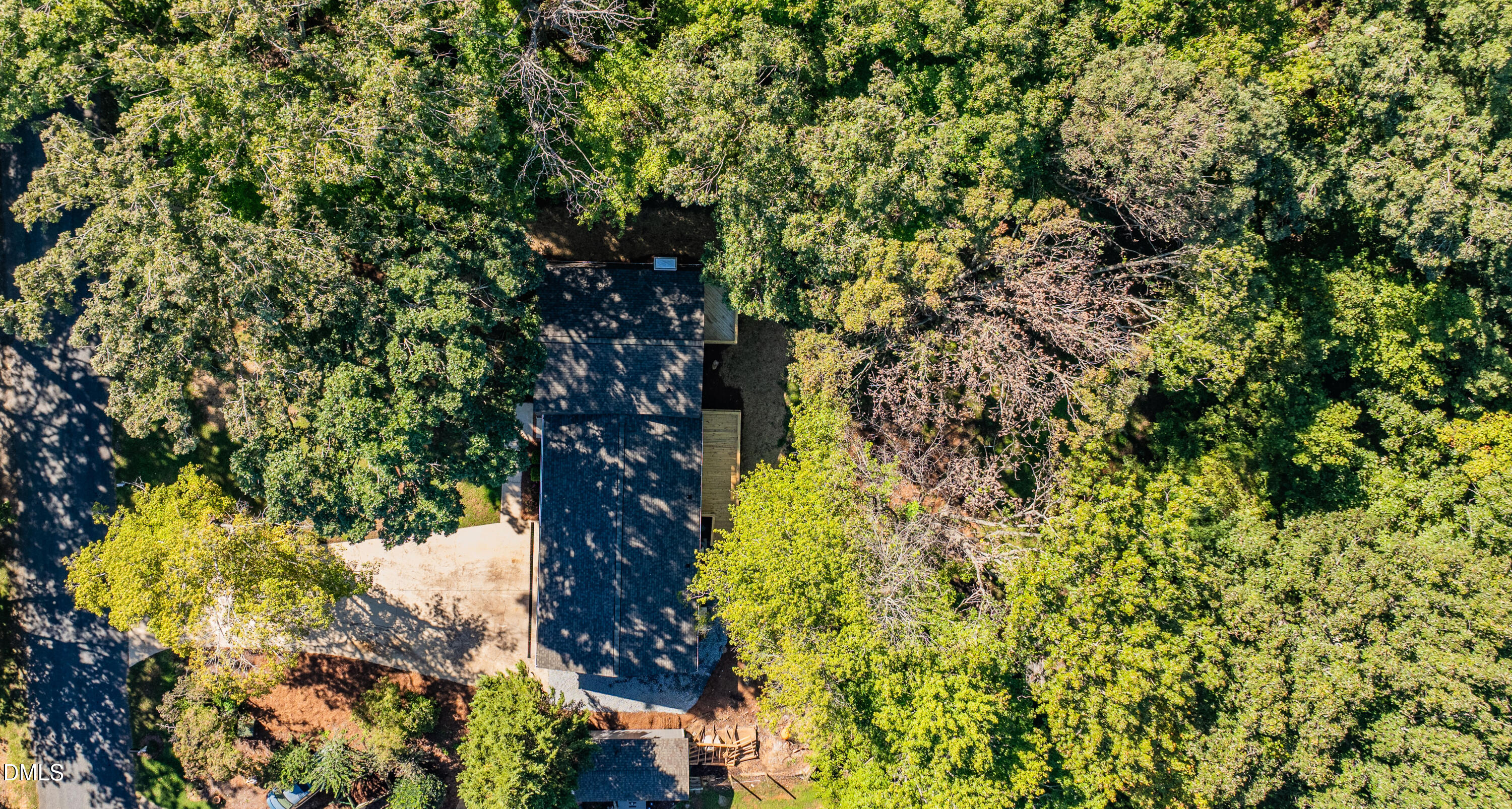 main property photo 44