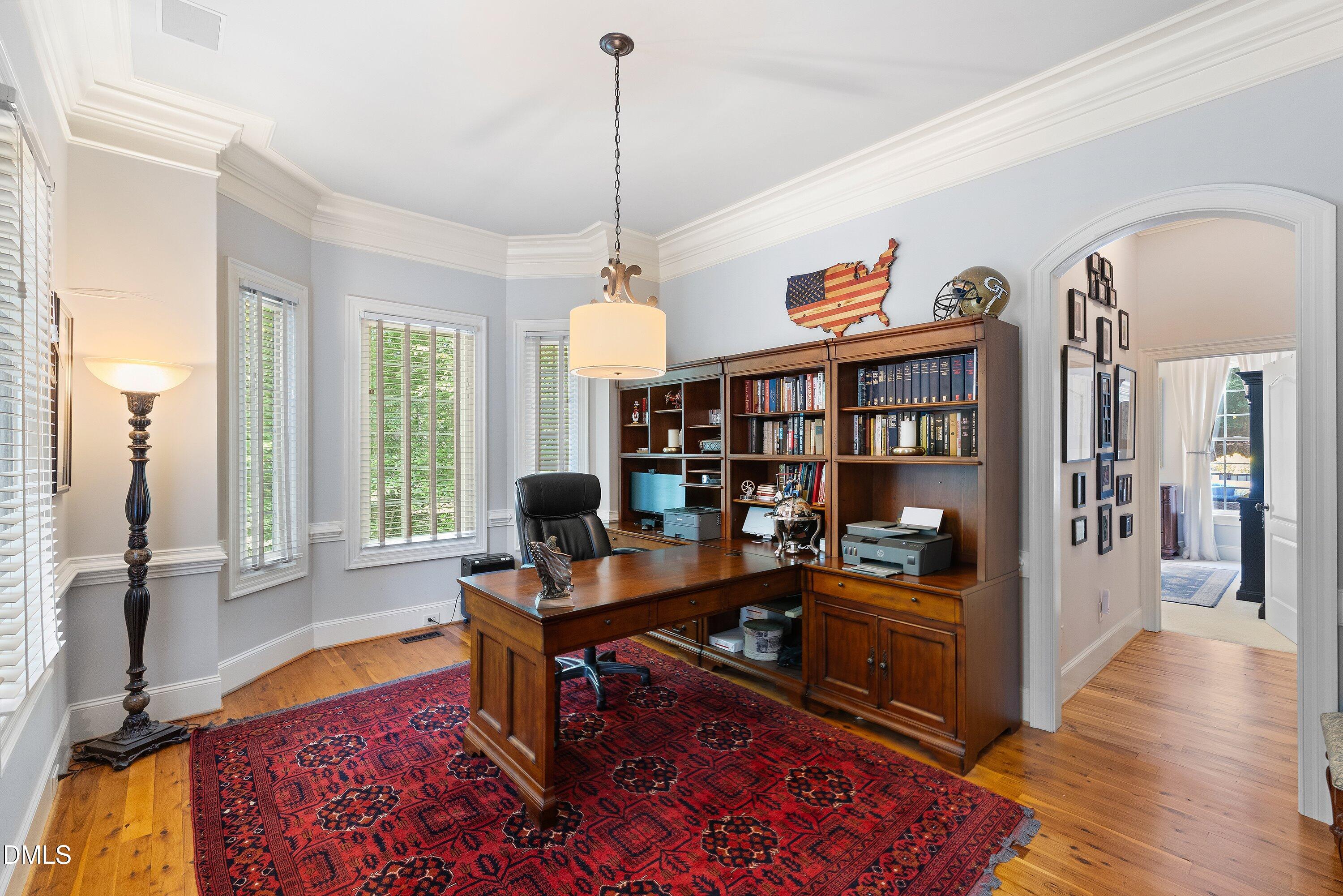 main property photo 25
